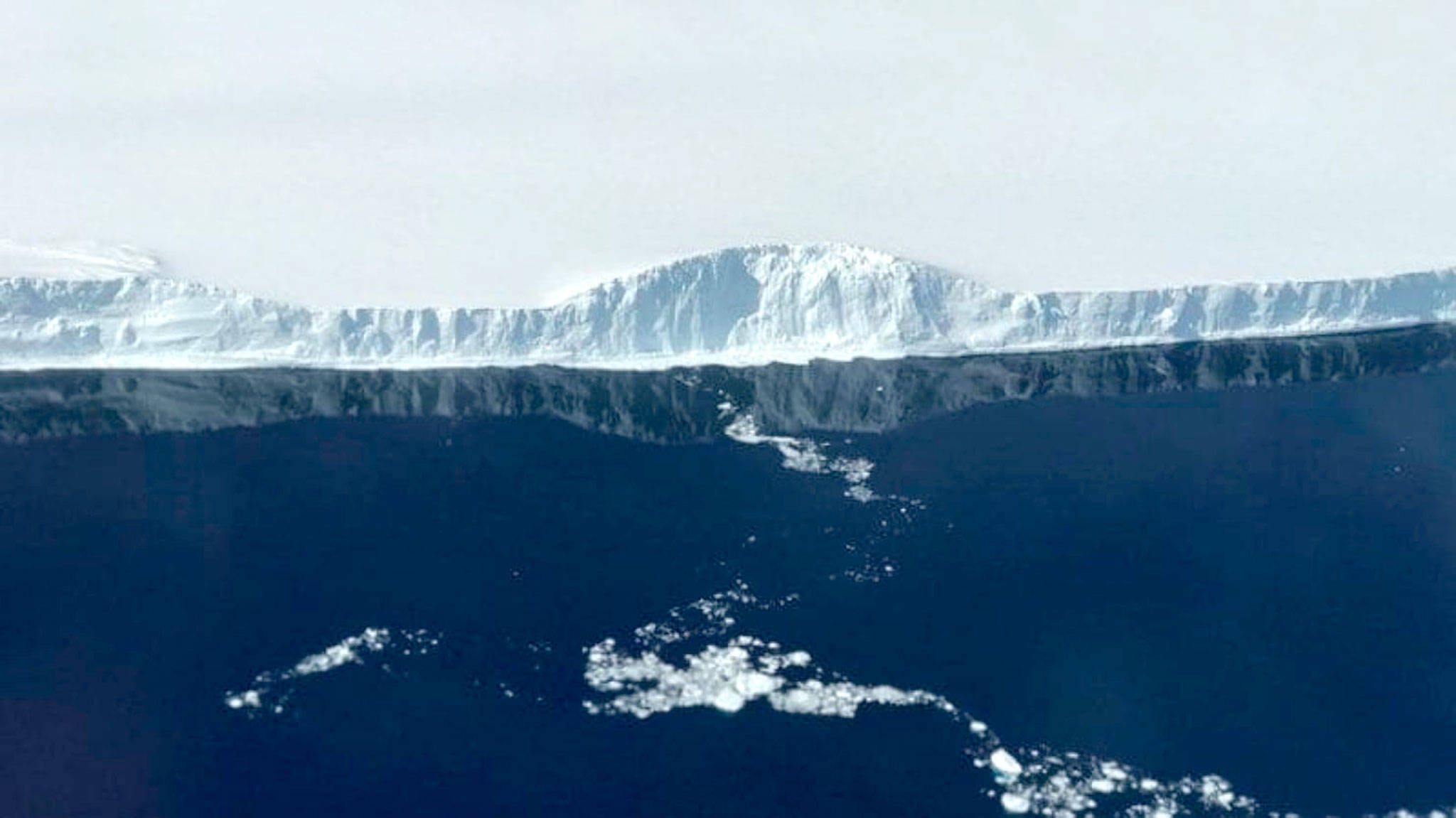 NASA finds behemoth iceberg splitting off from Antarctica ...