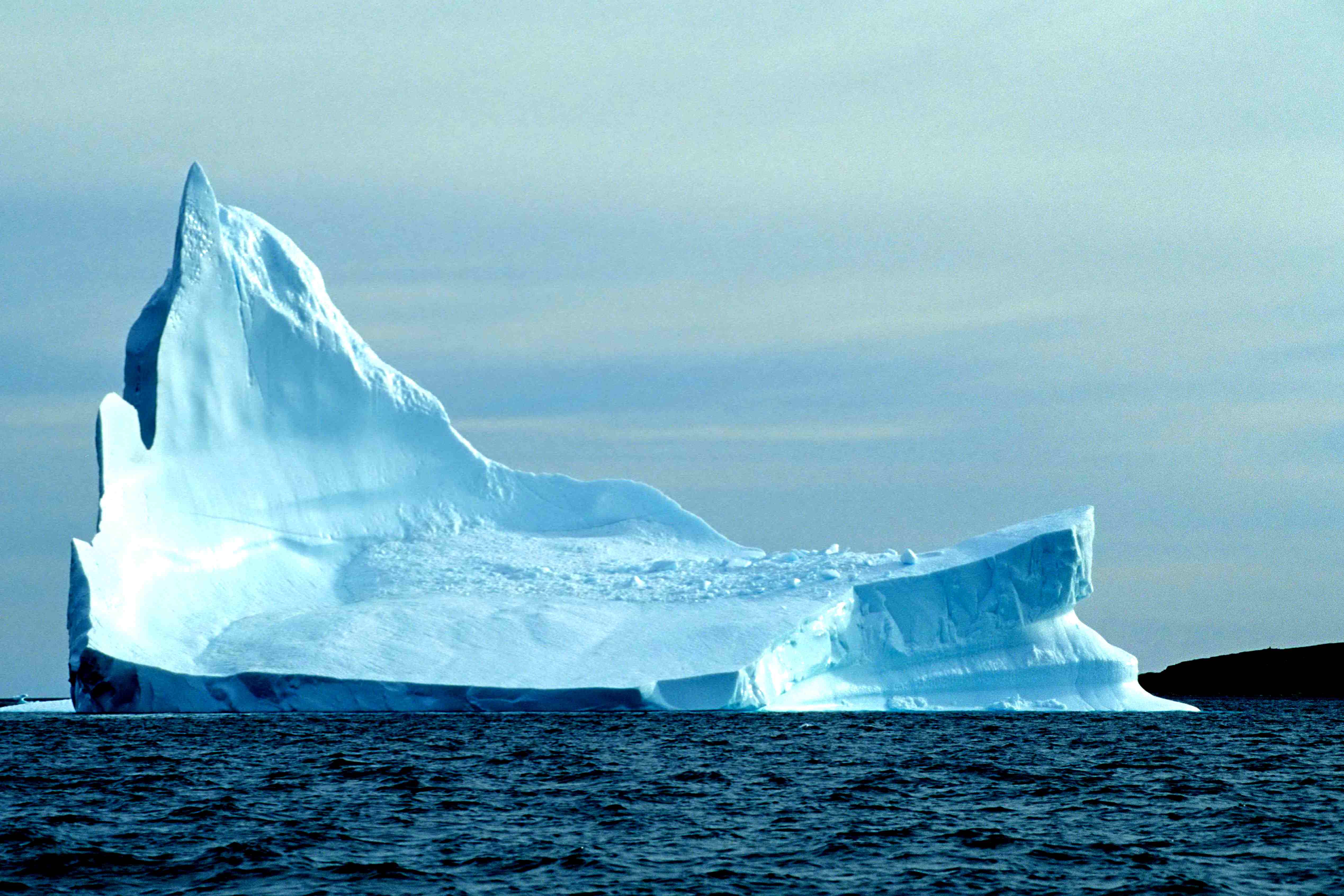How Do Icebergs Form? - WorldAtlas.com