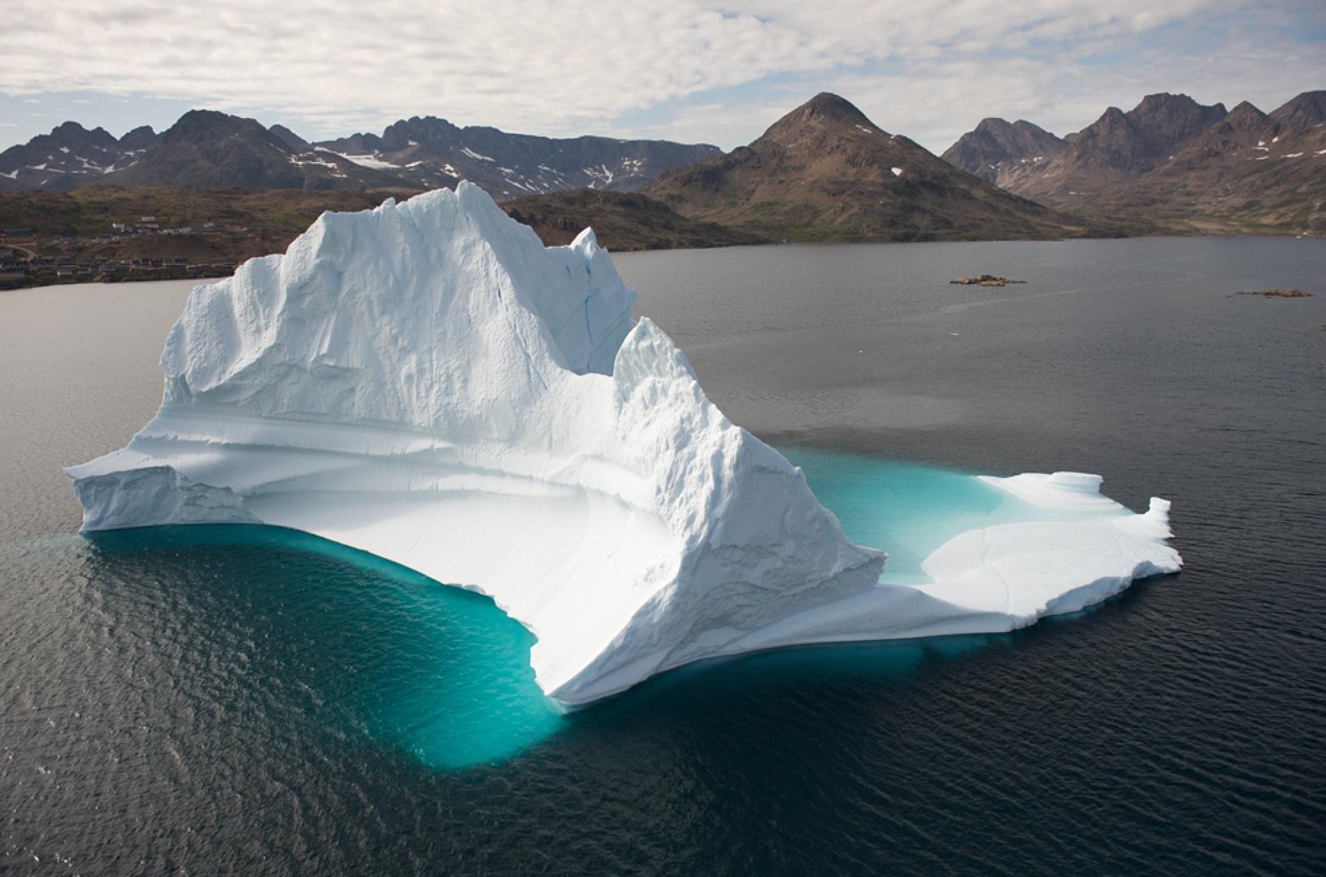 i>Titanic</i> Would Encounter More Icebergs Today?