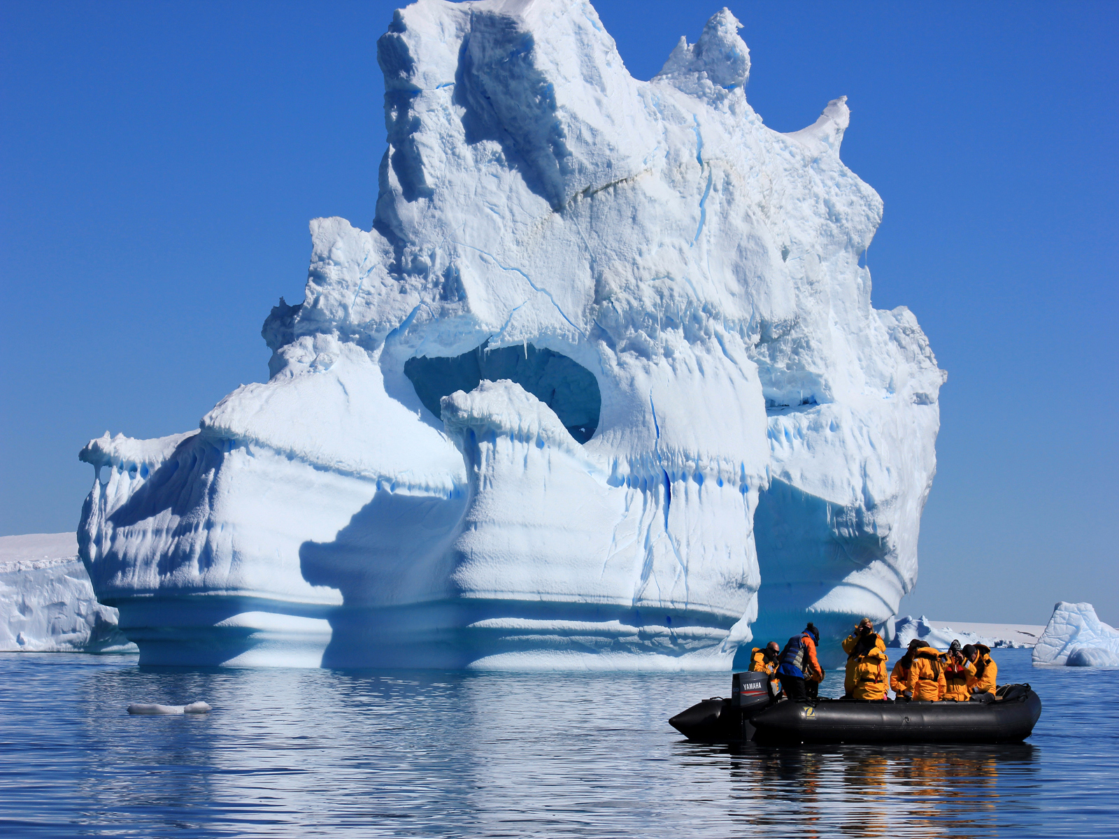 A Polar Explorer's Guide to Icebergs