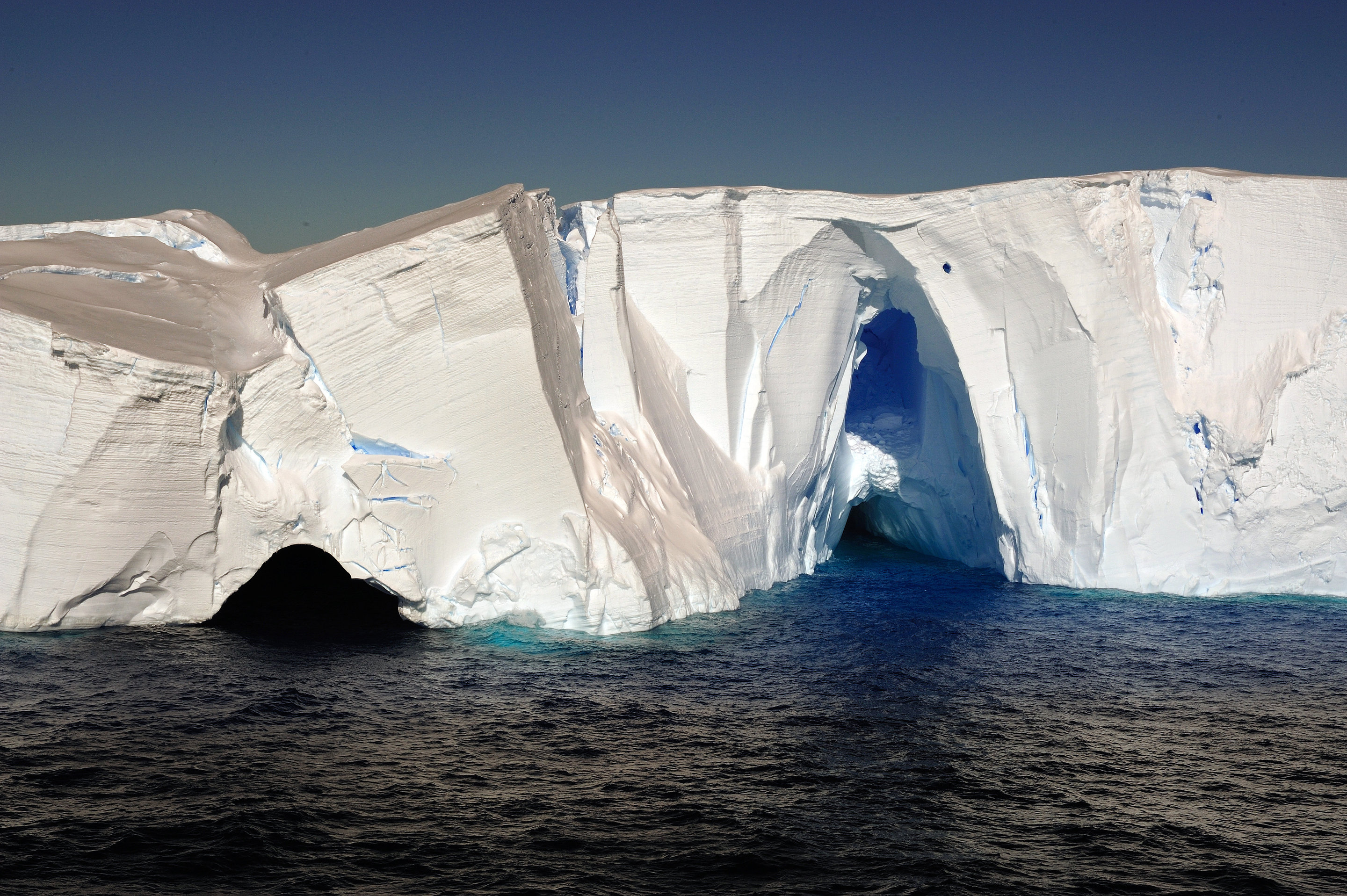 Scars' left by icebergs record West Antarctic ice retreat