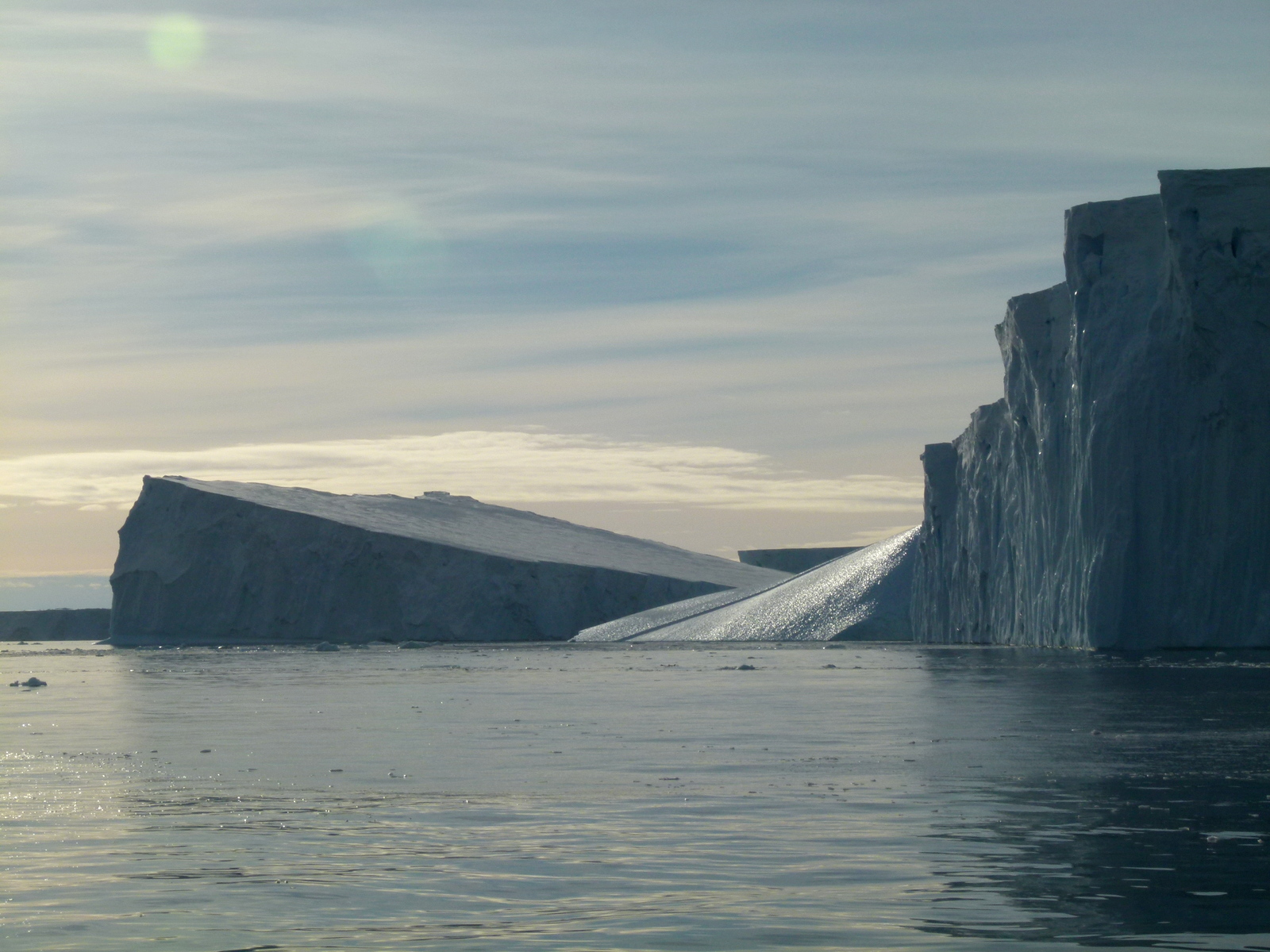 Scars' left by icebergs record West Antarctic ice retreat ...