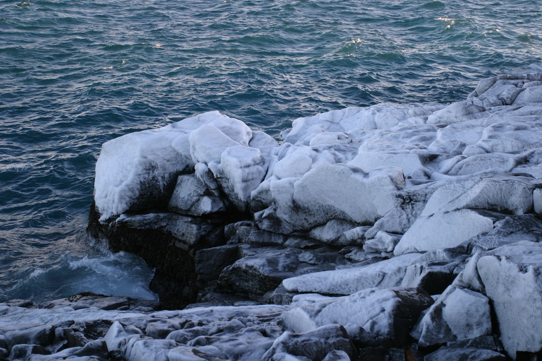Icy cliff photo