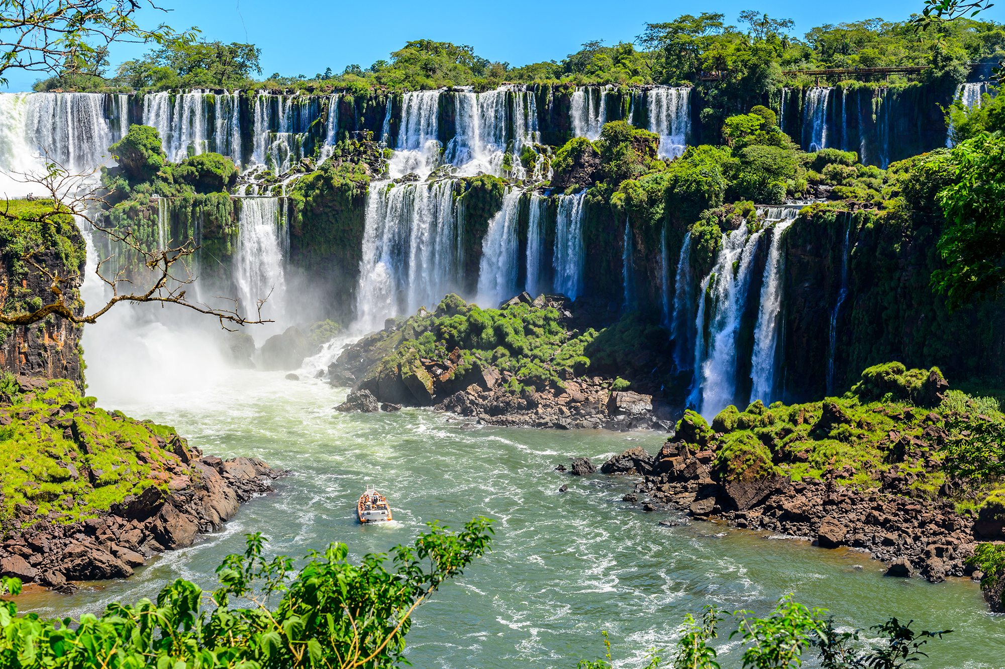 A voyage from Brazil to Chile and Iguazu Falls discovery | City Guides