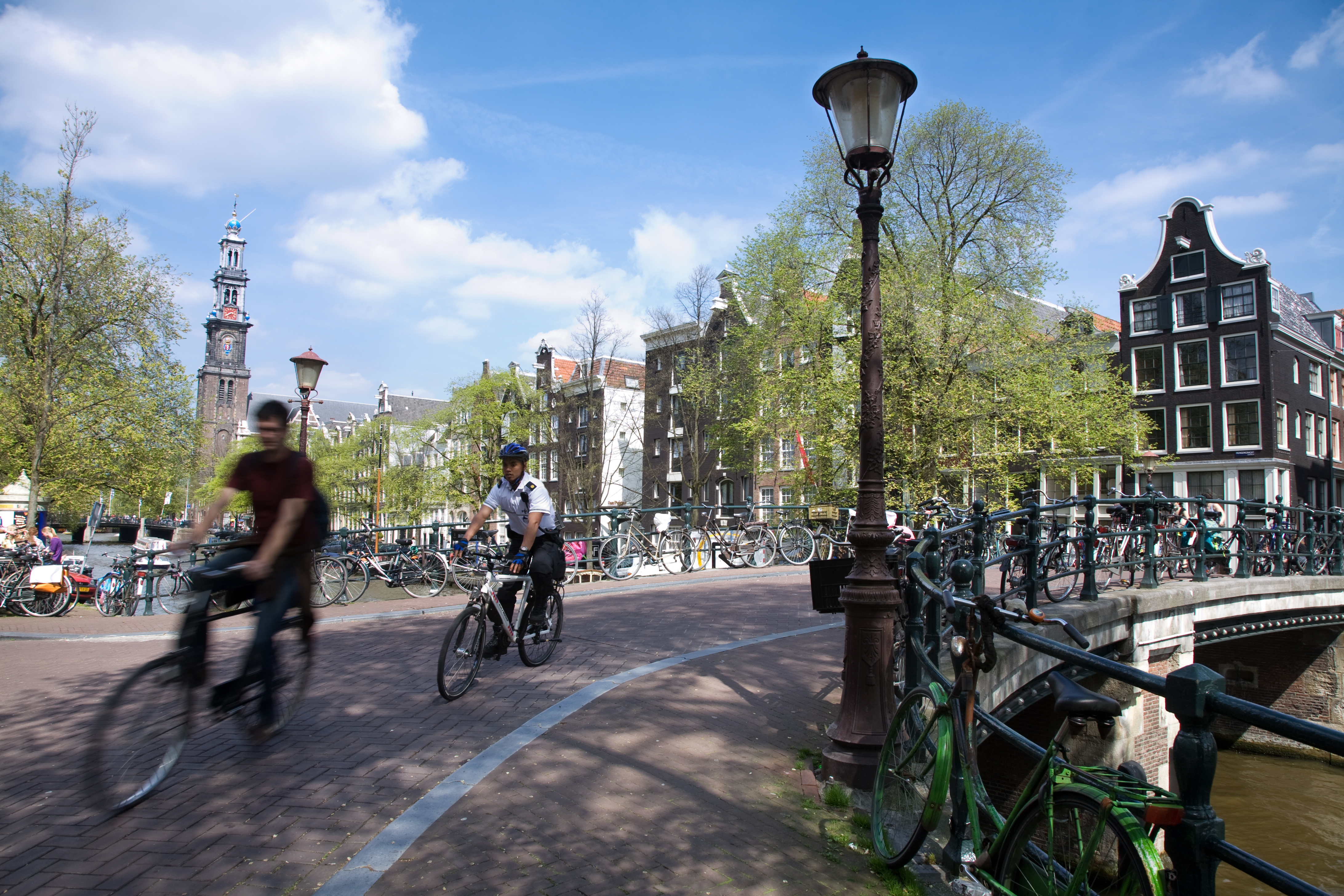File:Amsterdam - Bicycles - 1058.jpg - Wikimedia Commons