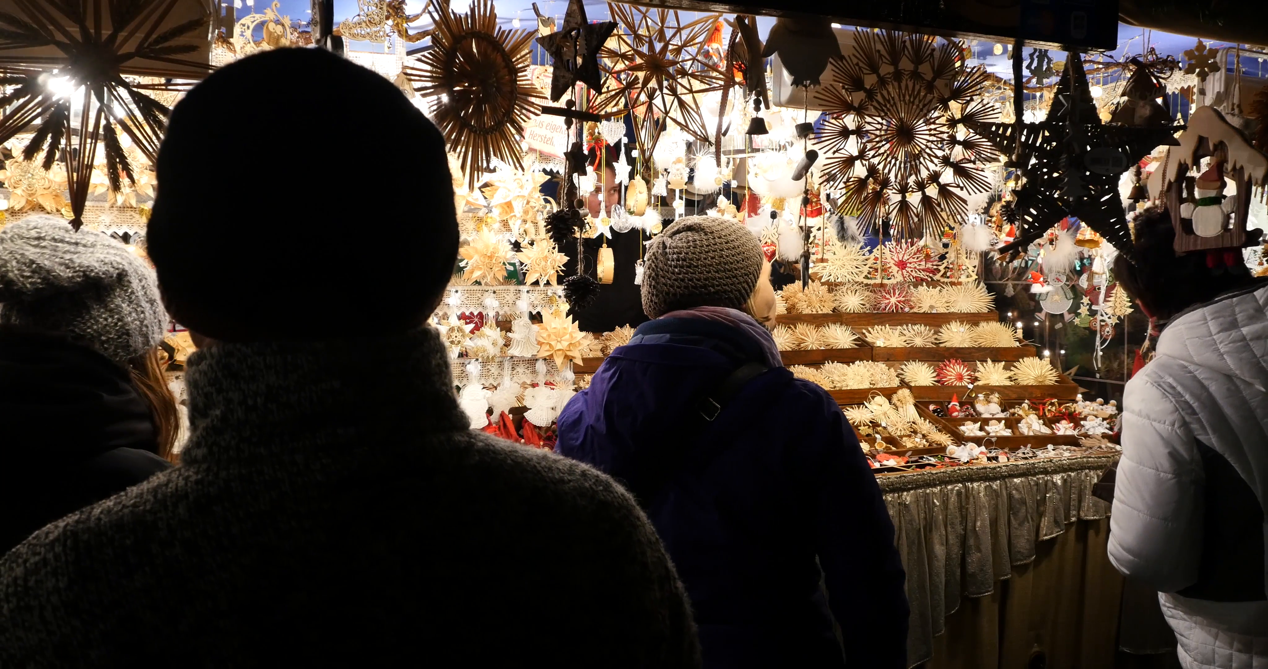 NUREMBERG, GERMANY - NOV 27, 2015: Christmas Market on 27. November ...