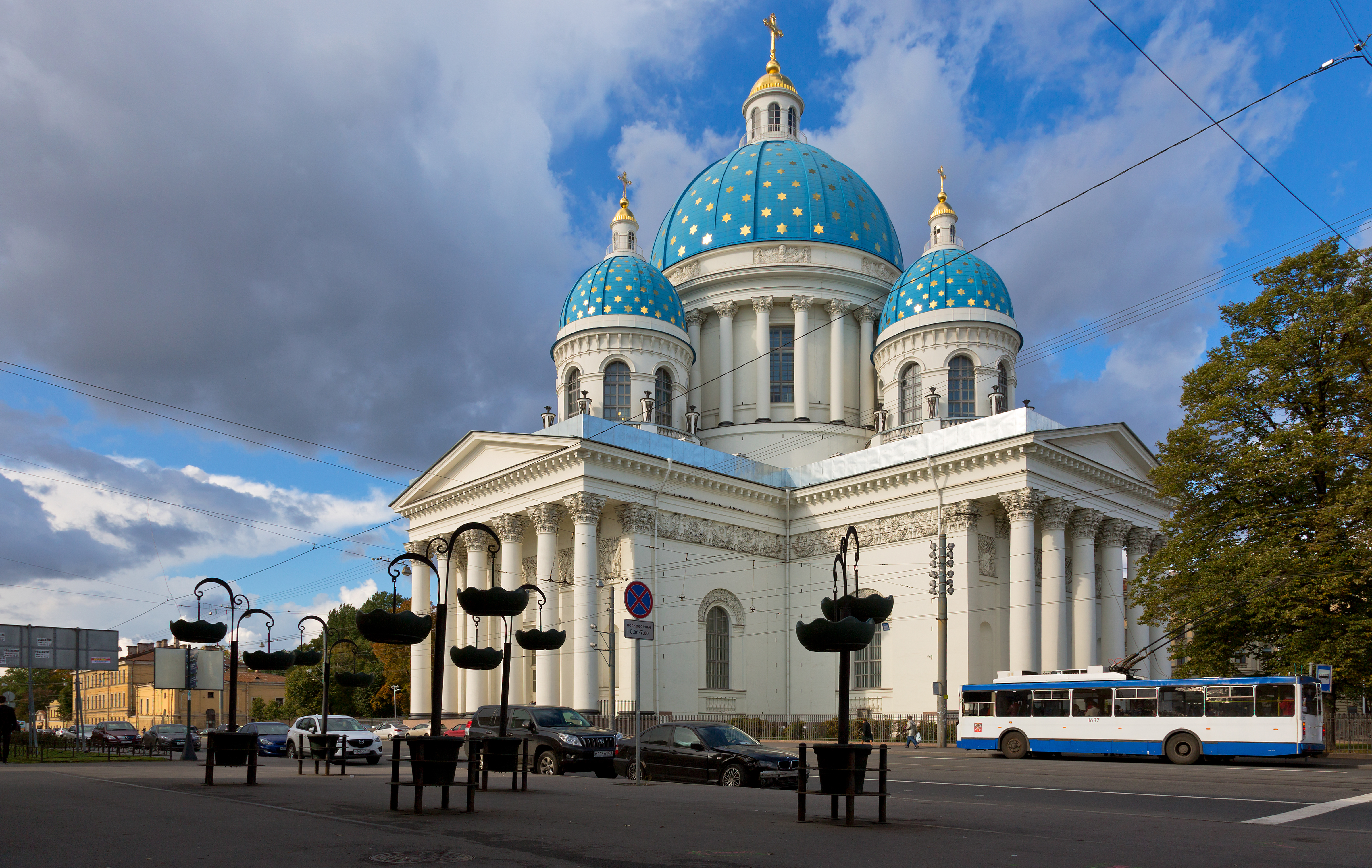 File:The Trinity Cathedral in Saint Petersburg (1).jpg - Wikimedia ...