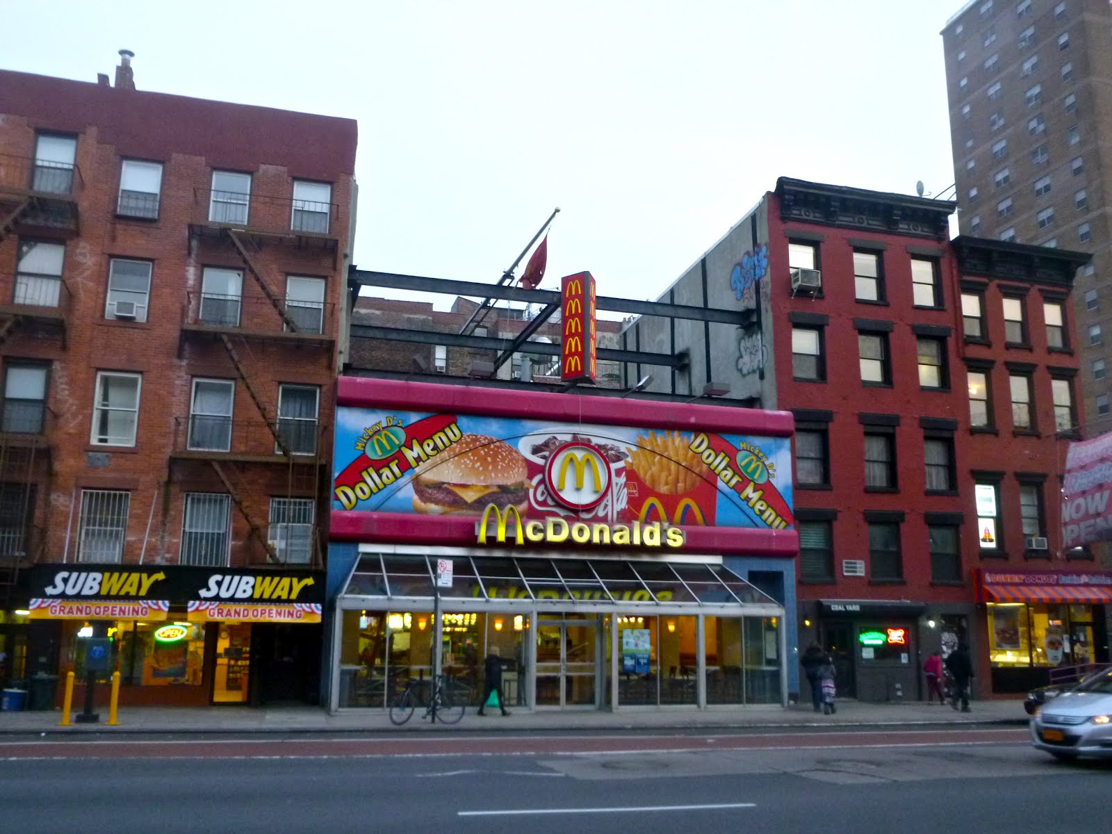 Jeremiah's Vanishing New York: Chain Stores in the City