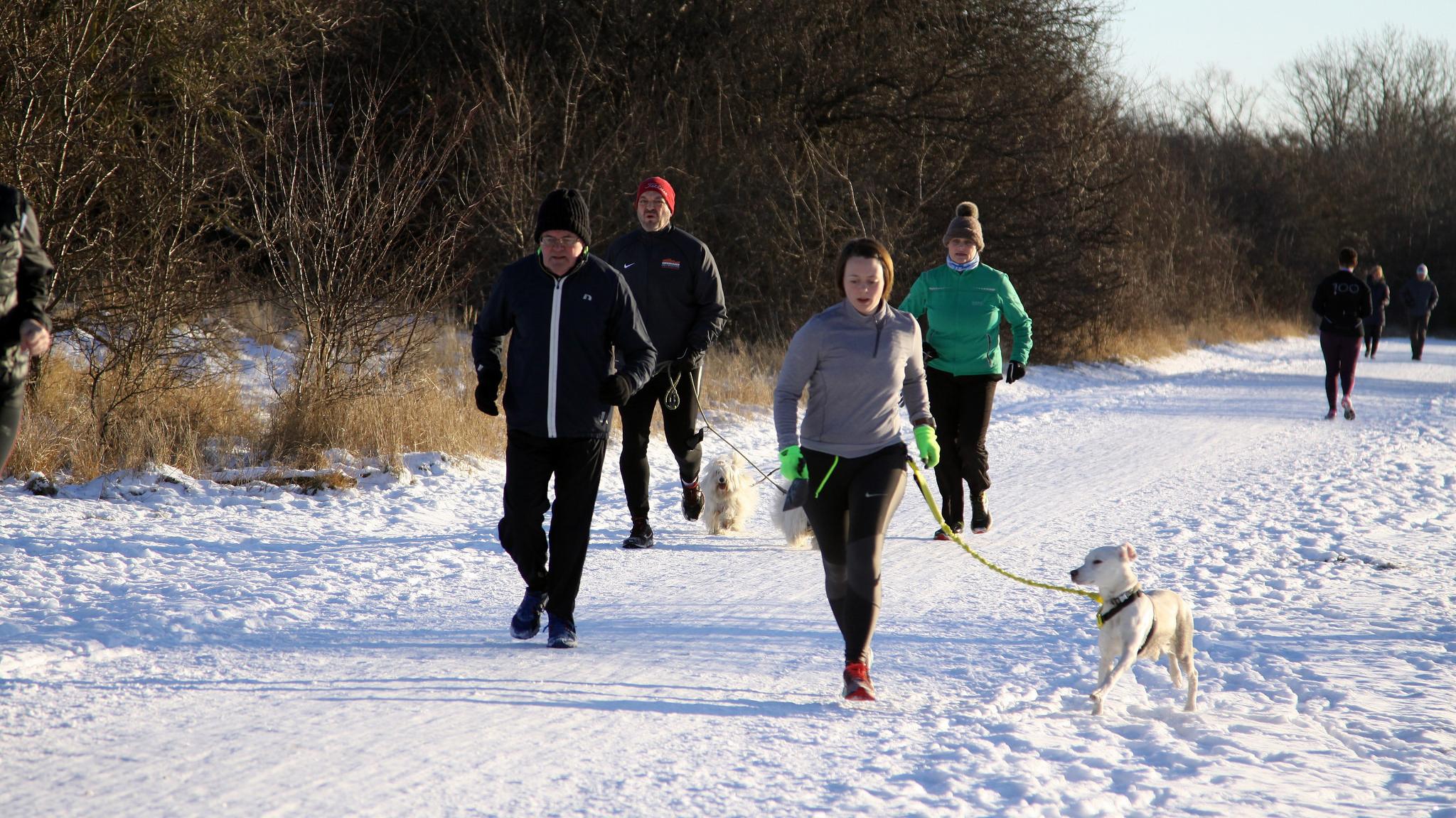 Safety Tips for Exercising Outdoors in Winter | Chicago Tonight | WTTW