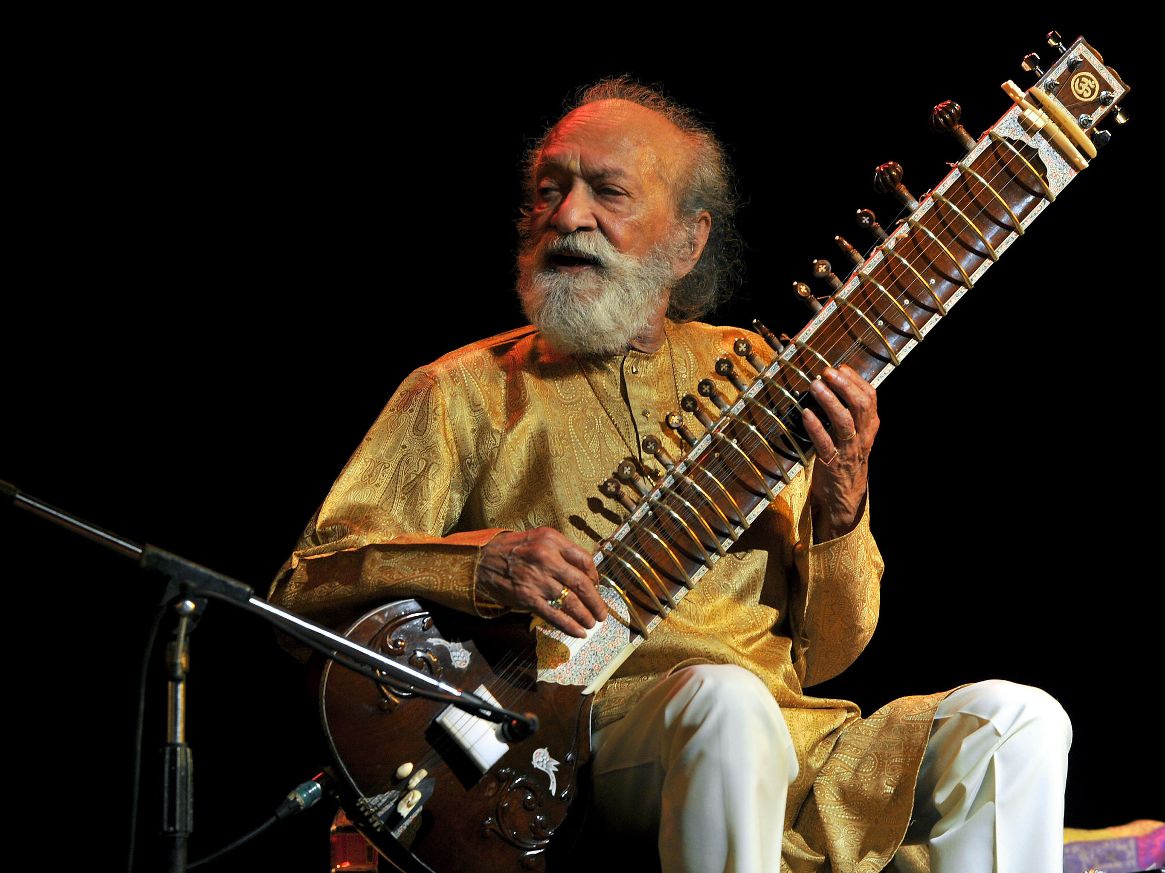 Indian Musicians Remember Their Teacher, Ravi Shankar | KUOW News ...