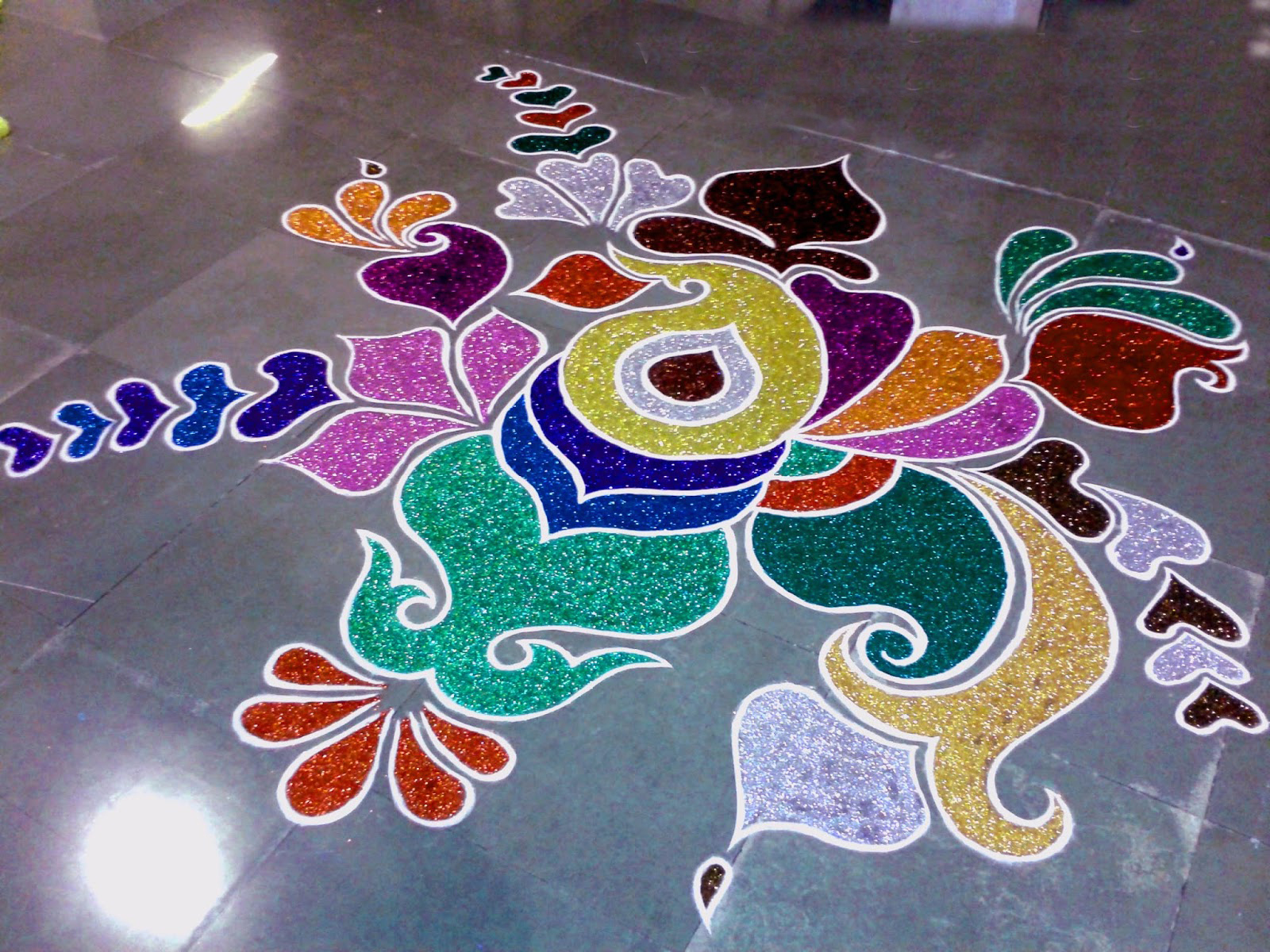 20 Unique And Beautiful Colour Rangoli Designs For Diwali ~ Total ...