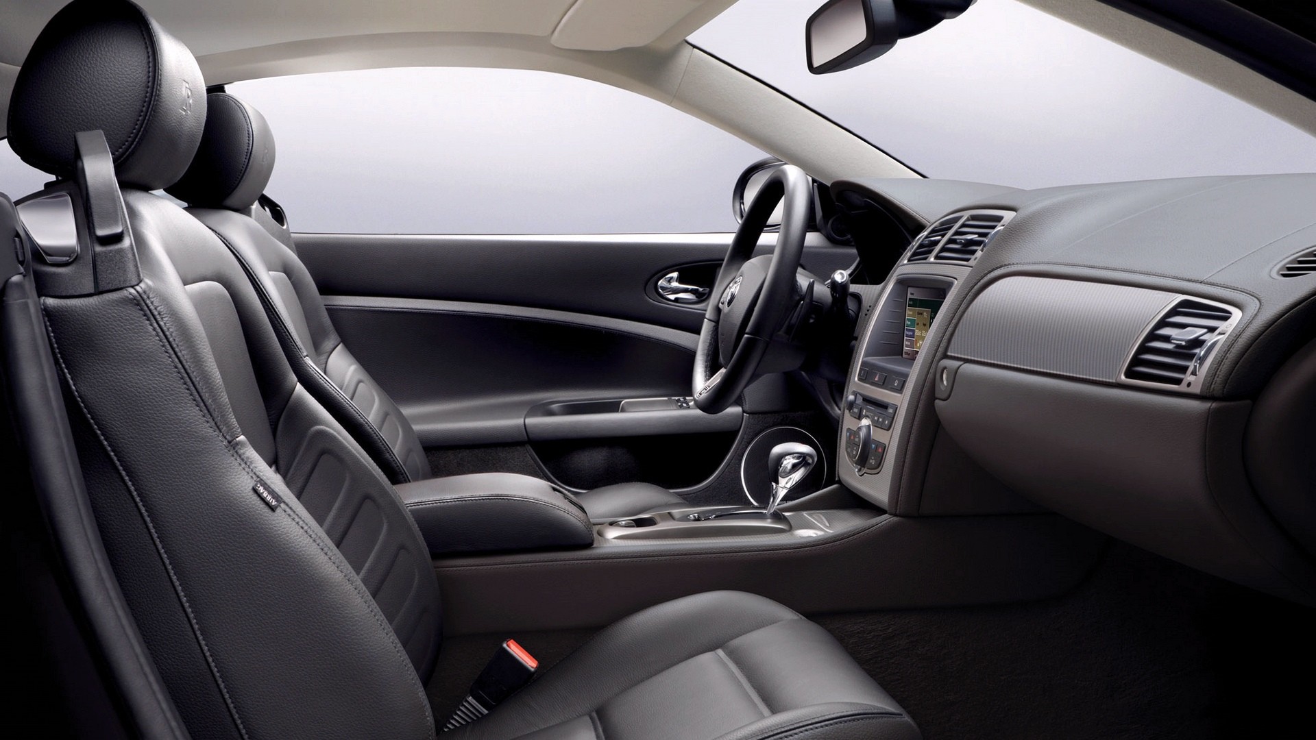 Инсайд машина. Jaguar XK Coupe 2006 салон. Inside машина. Ягуар XKR салон. Ягуар XKR интерьер.