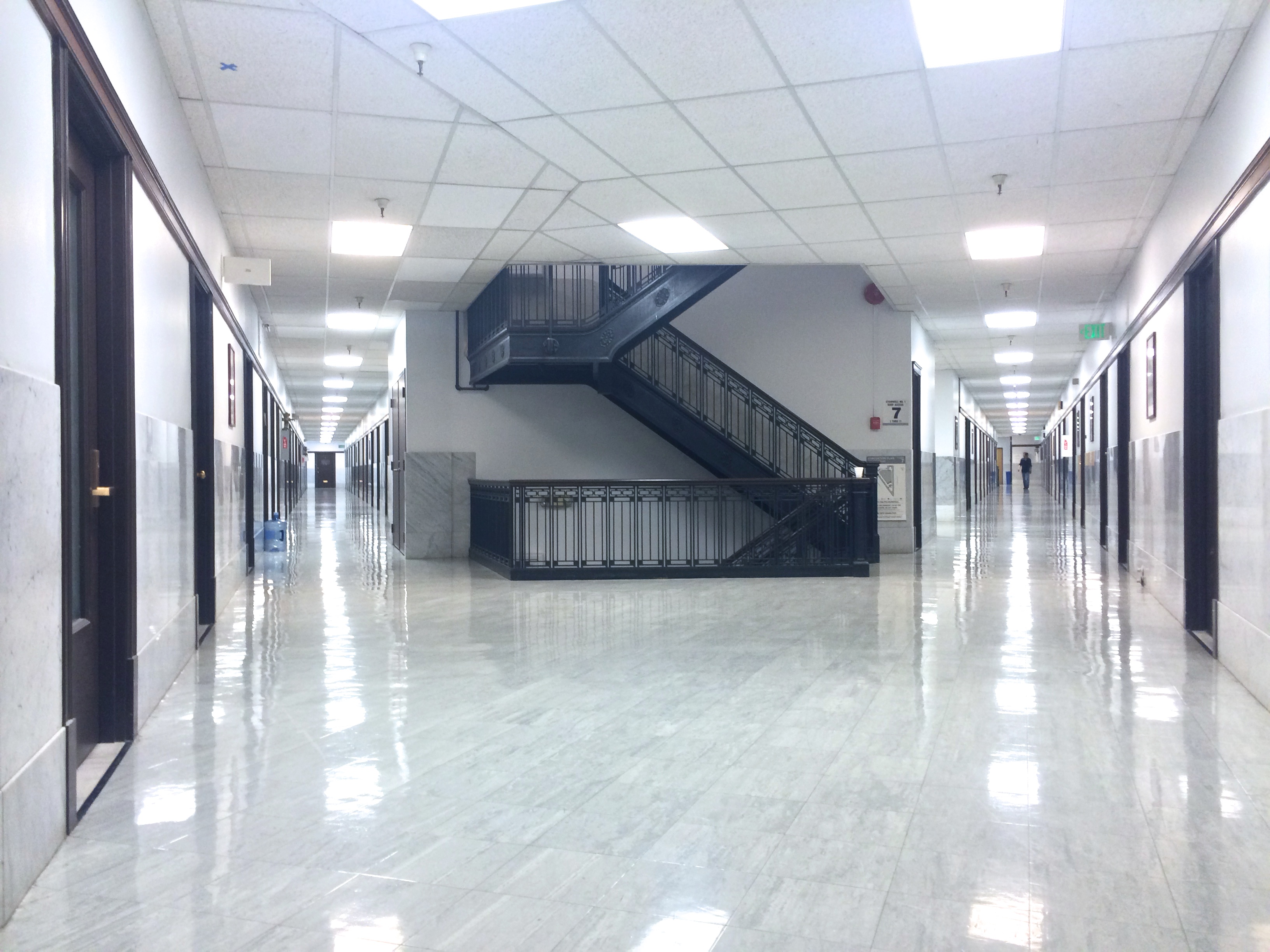 File:Inside Phelan Building, San Francisco.jpg - Wikimedia Commons