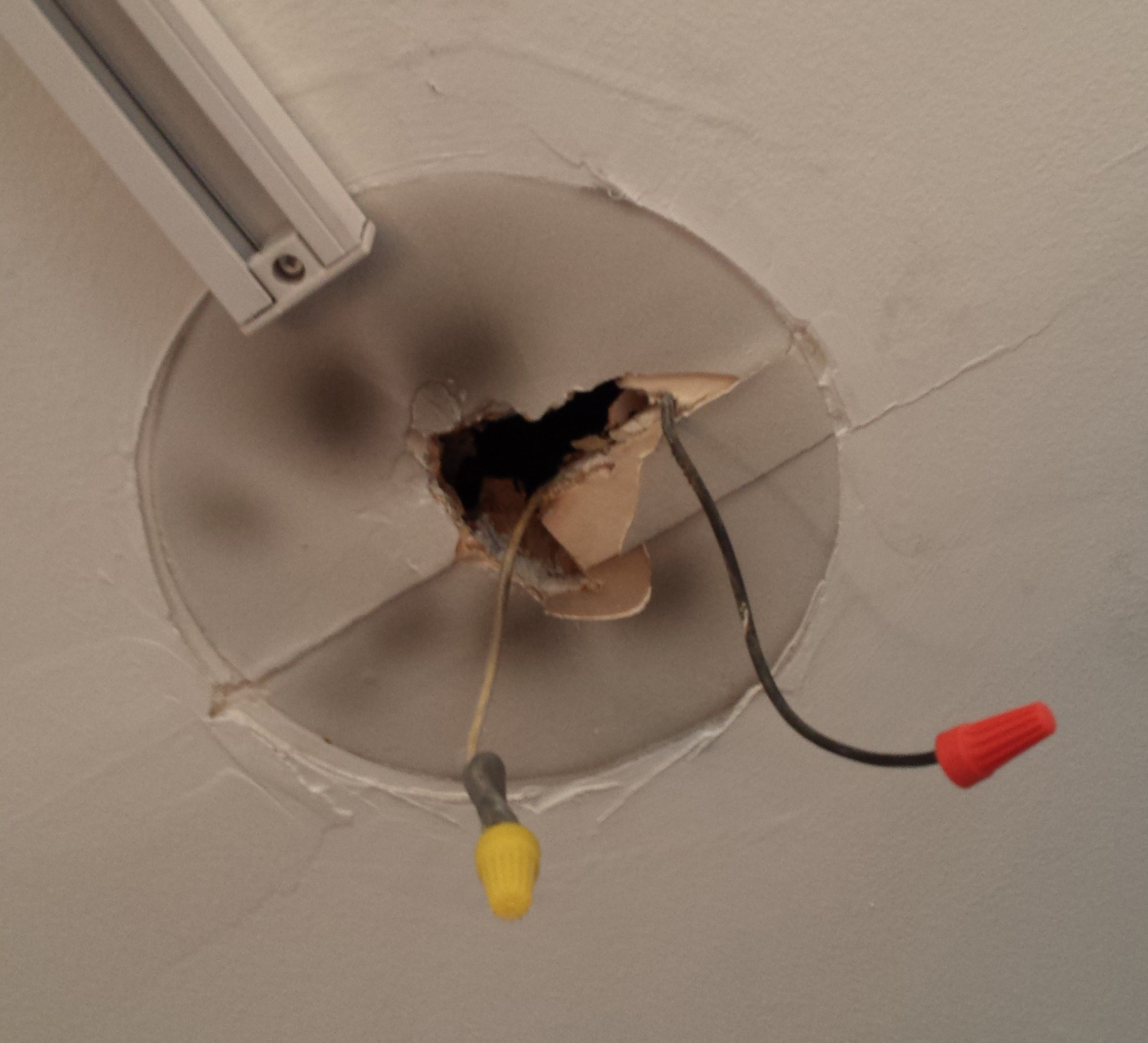 electrical - Installing a fixture with no ground, no ceiling box ...