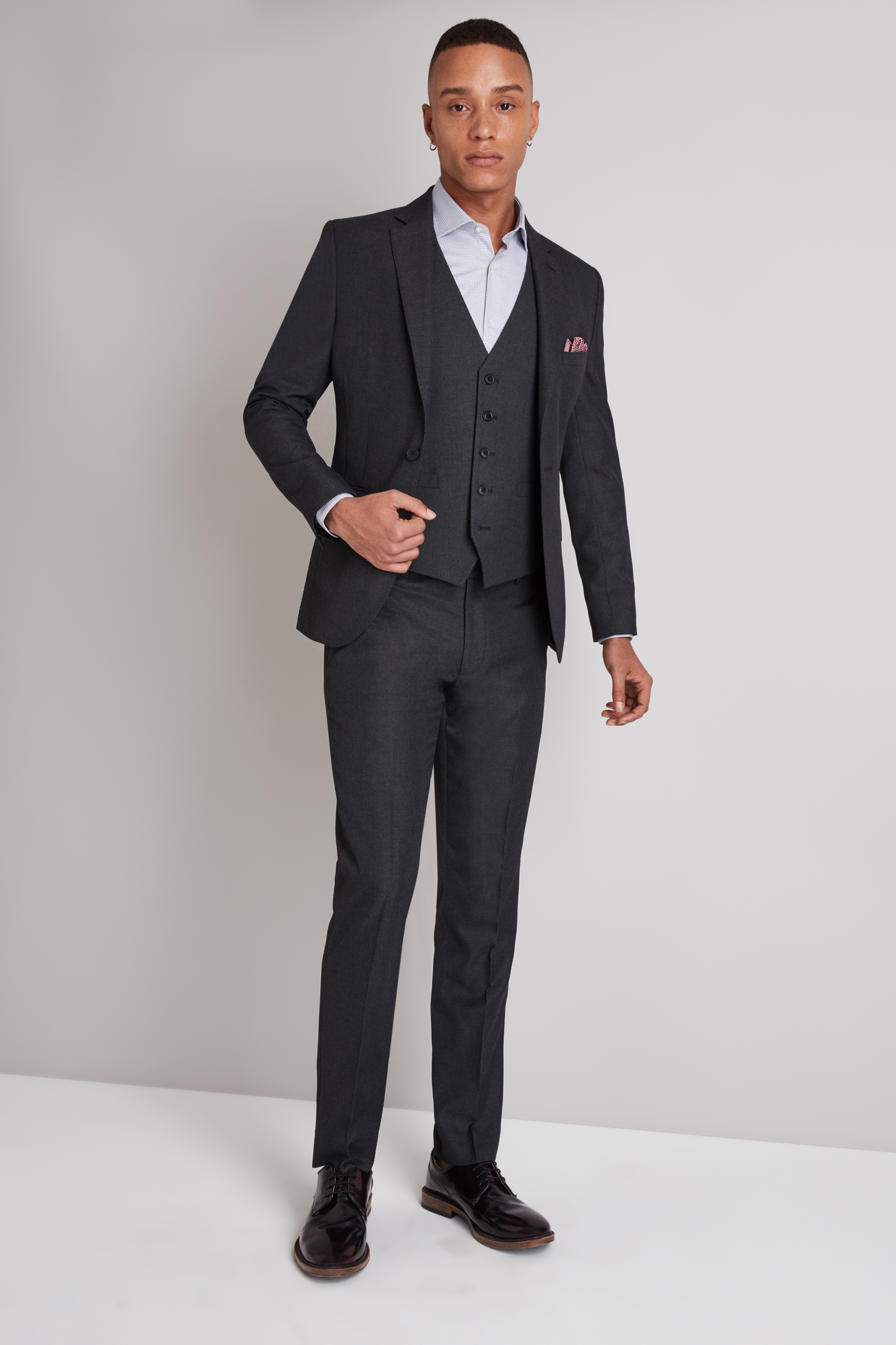 Interview Suits & Smart Business Suits | Moss Bros.