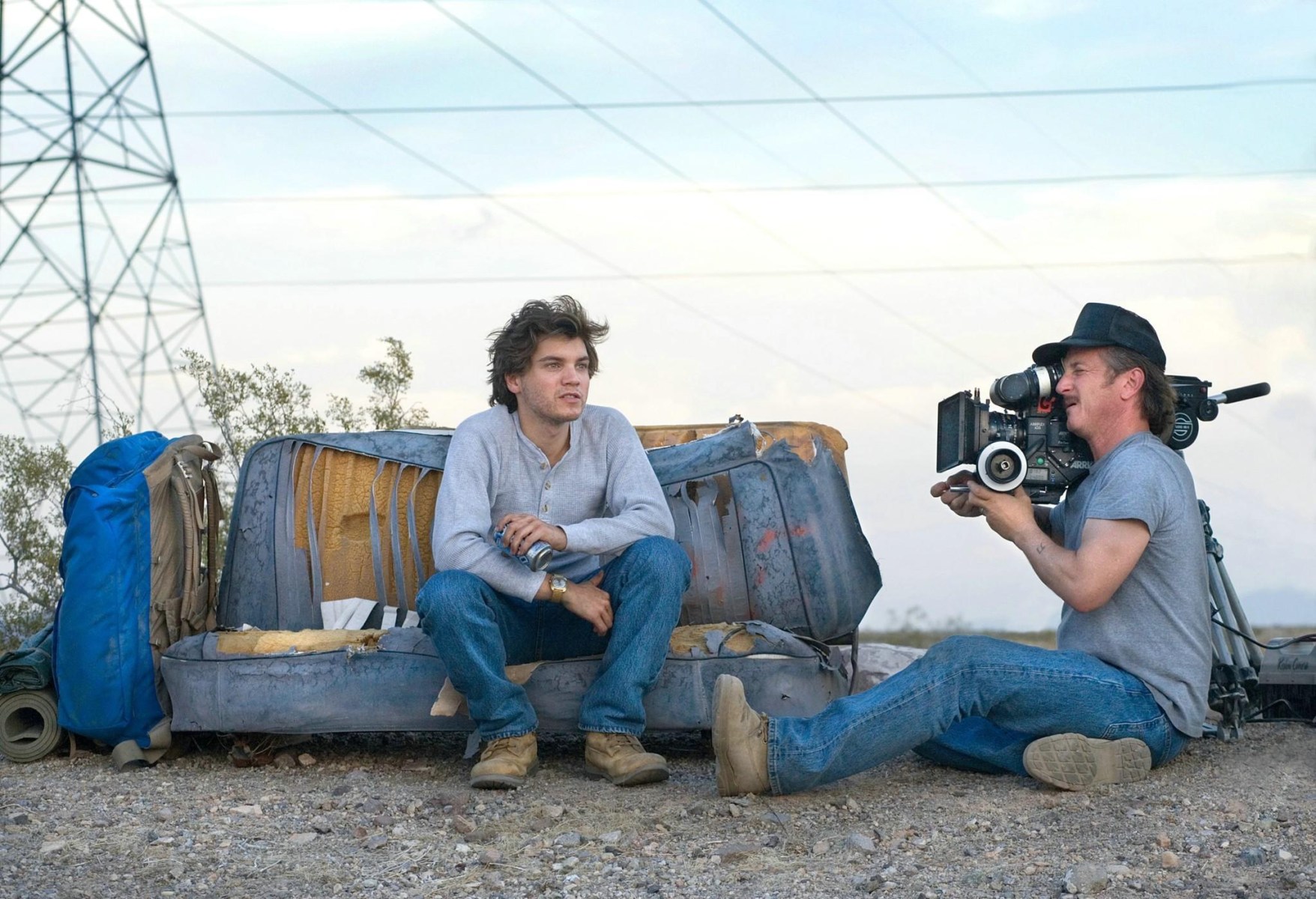 Images from: Sean Penn : Into the Wild (2007) » ShotOnWhat? Behind ...