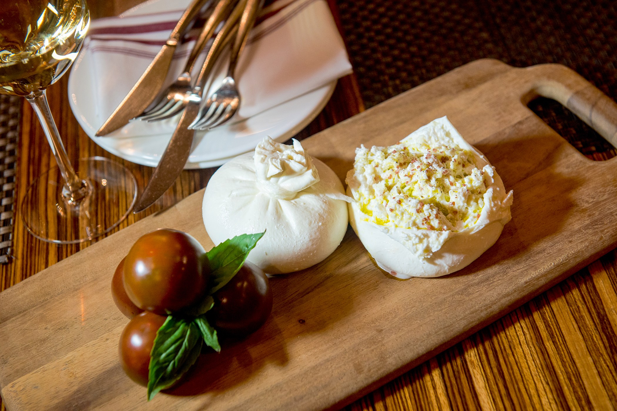 You Can Totally Do This: How To Make Fresh Burrata - Food Republic