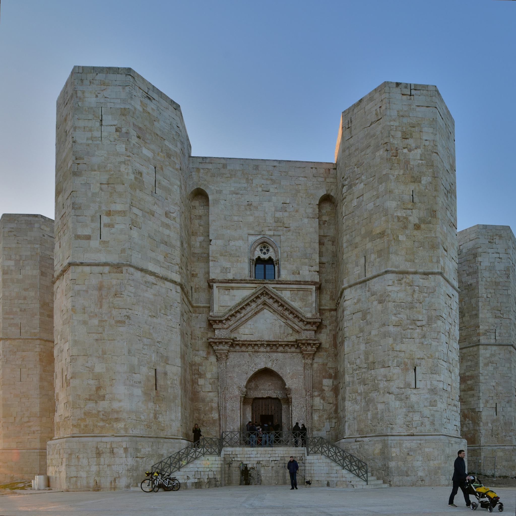 Castel del Monte, Andria, Puglia, Italy, January 2016 042 | Puglia ...
