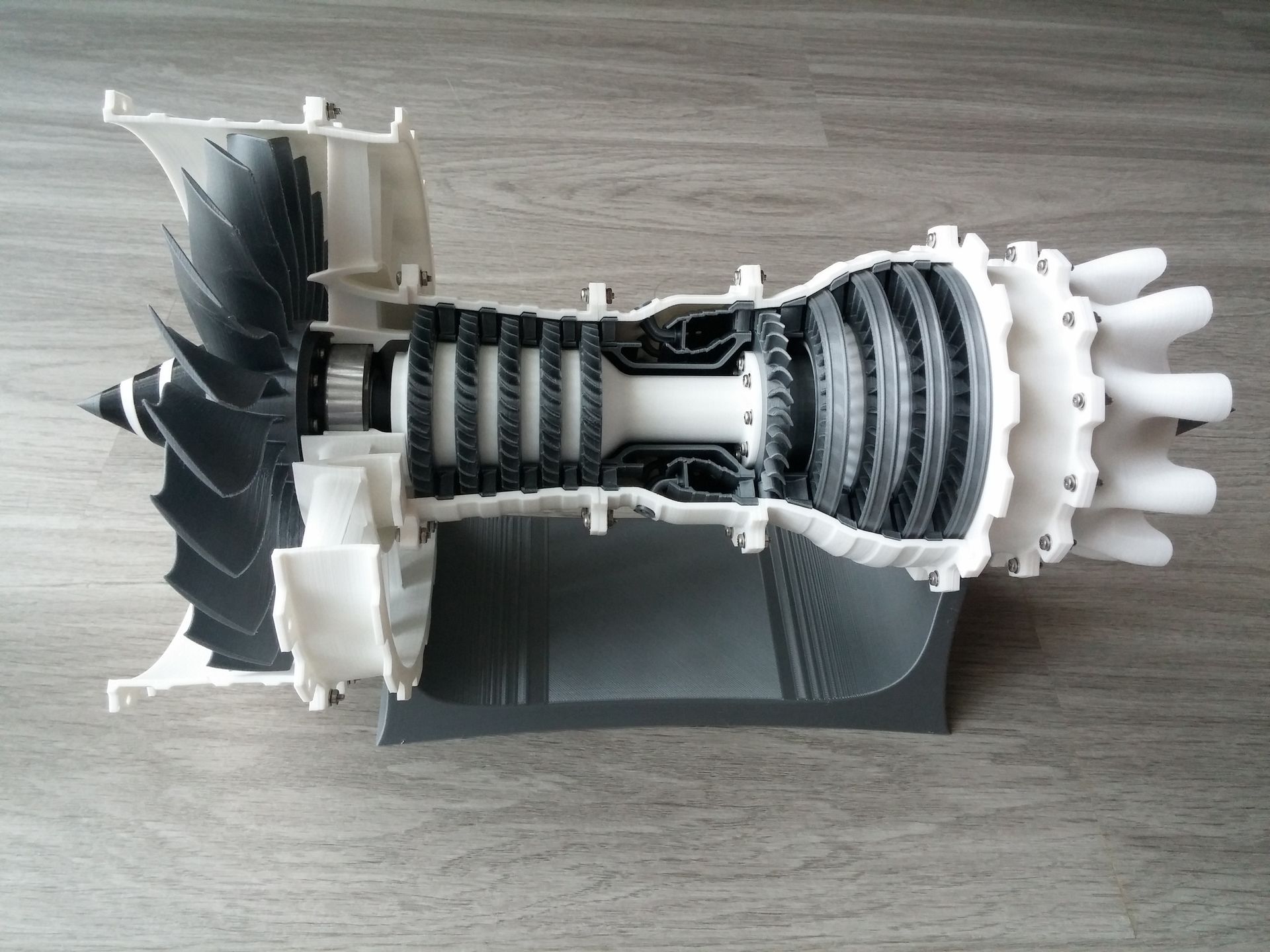 Model of the Week: 3D Printable High-Bypass Jet Engine [Mach 8 ...