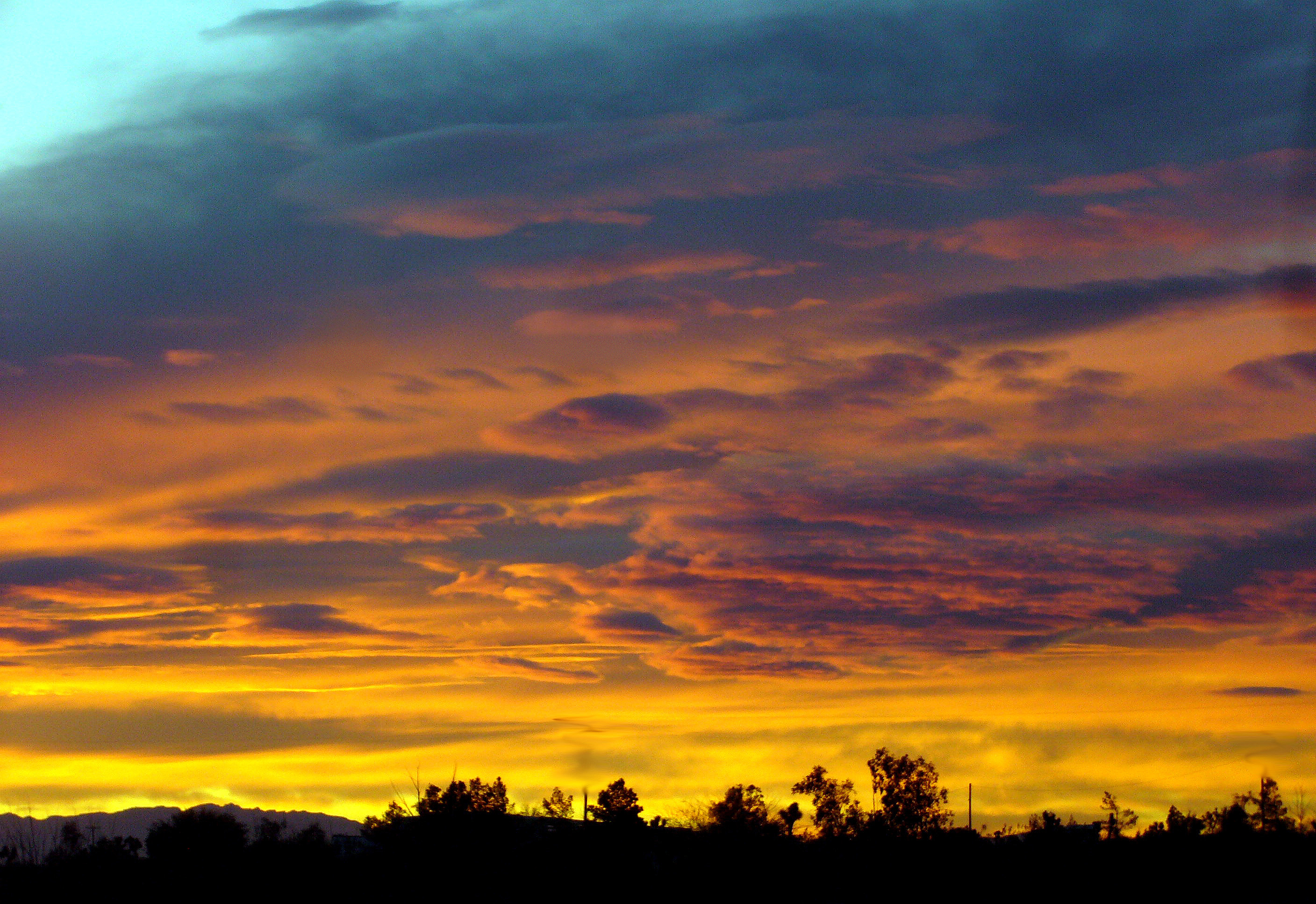 File:Just Moments Before Sunrise.jpg - Wikimedia Commons