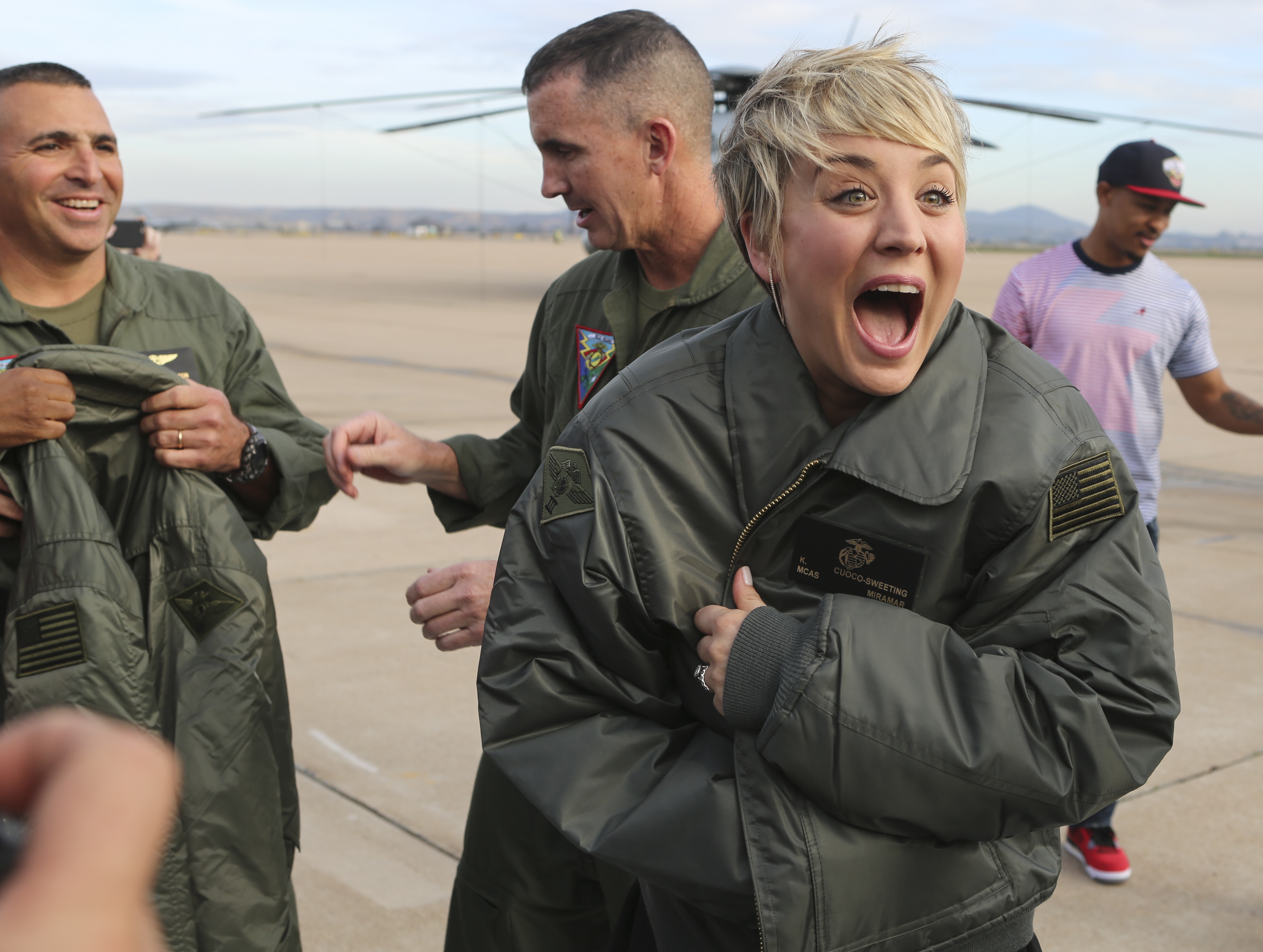 Kaley Cuoco, Actress, Celebrity, Famous, Military, HQ Photo