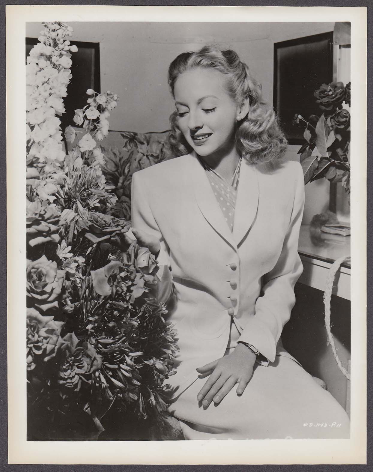 Karen Morley with flowers 8x10 photo 1940s