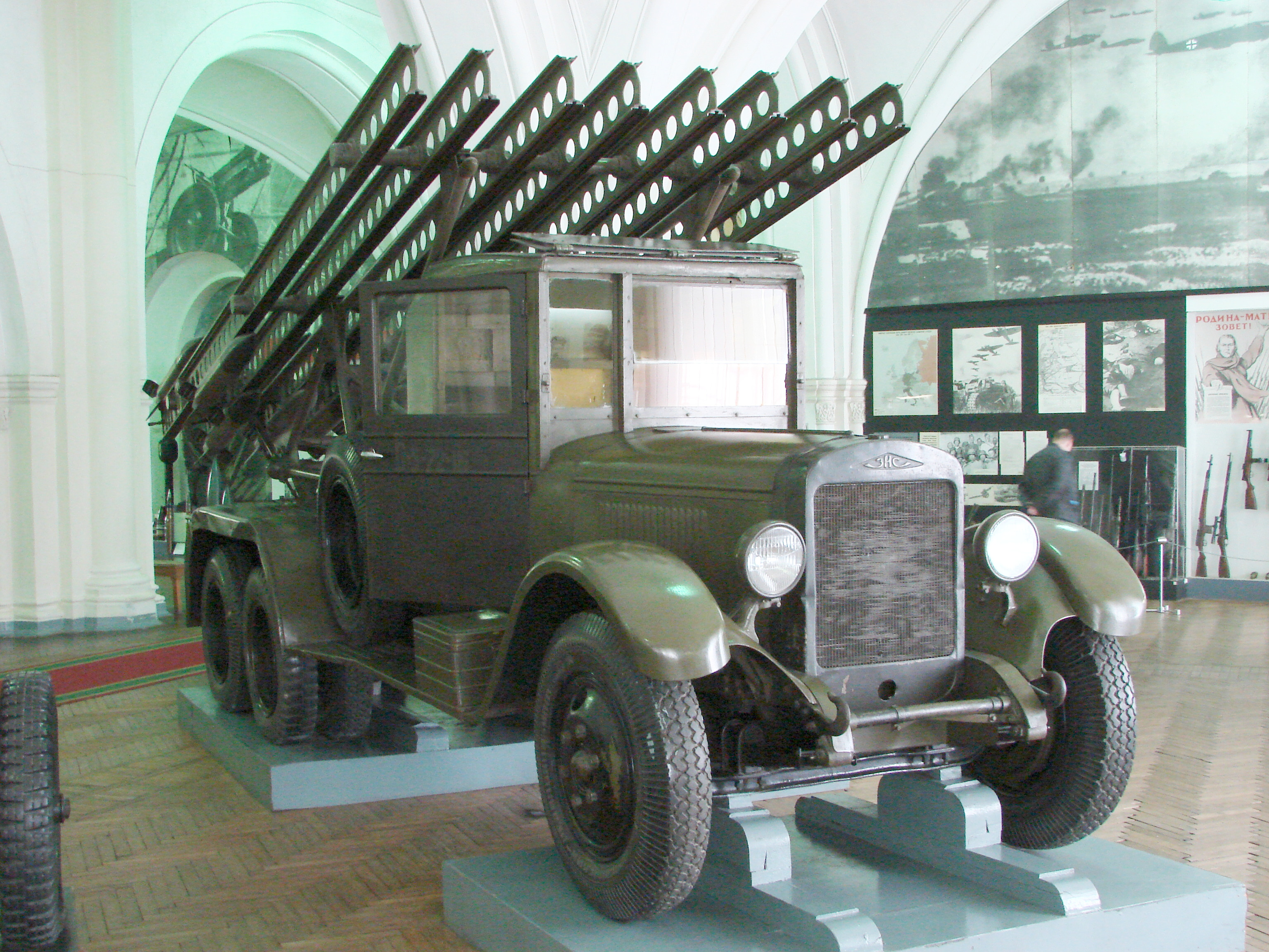 File:Katyusha Rocket Launcher - Artillery Museum - St. Petersburg ...