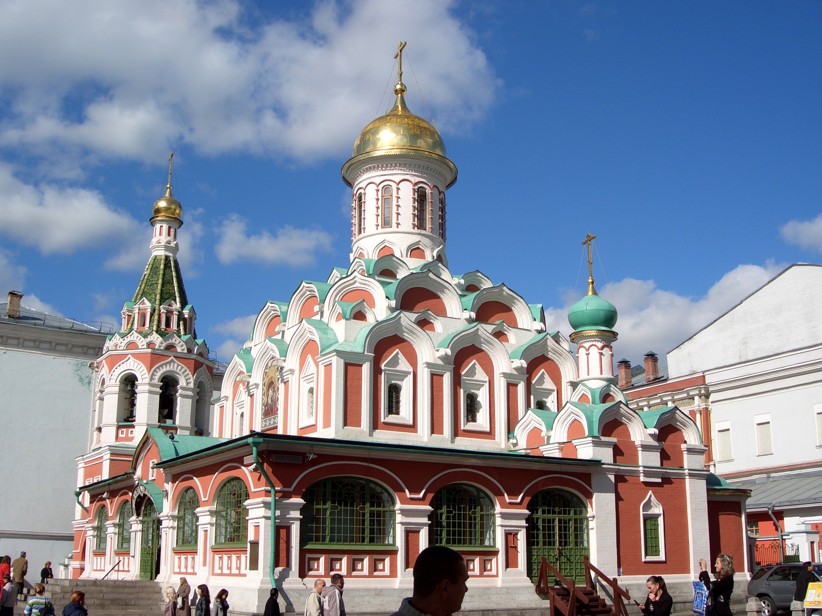 File:The Kazan Cathedral.jpg - Wikimedia Commons