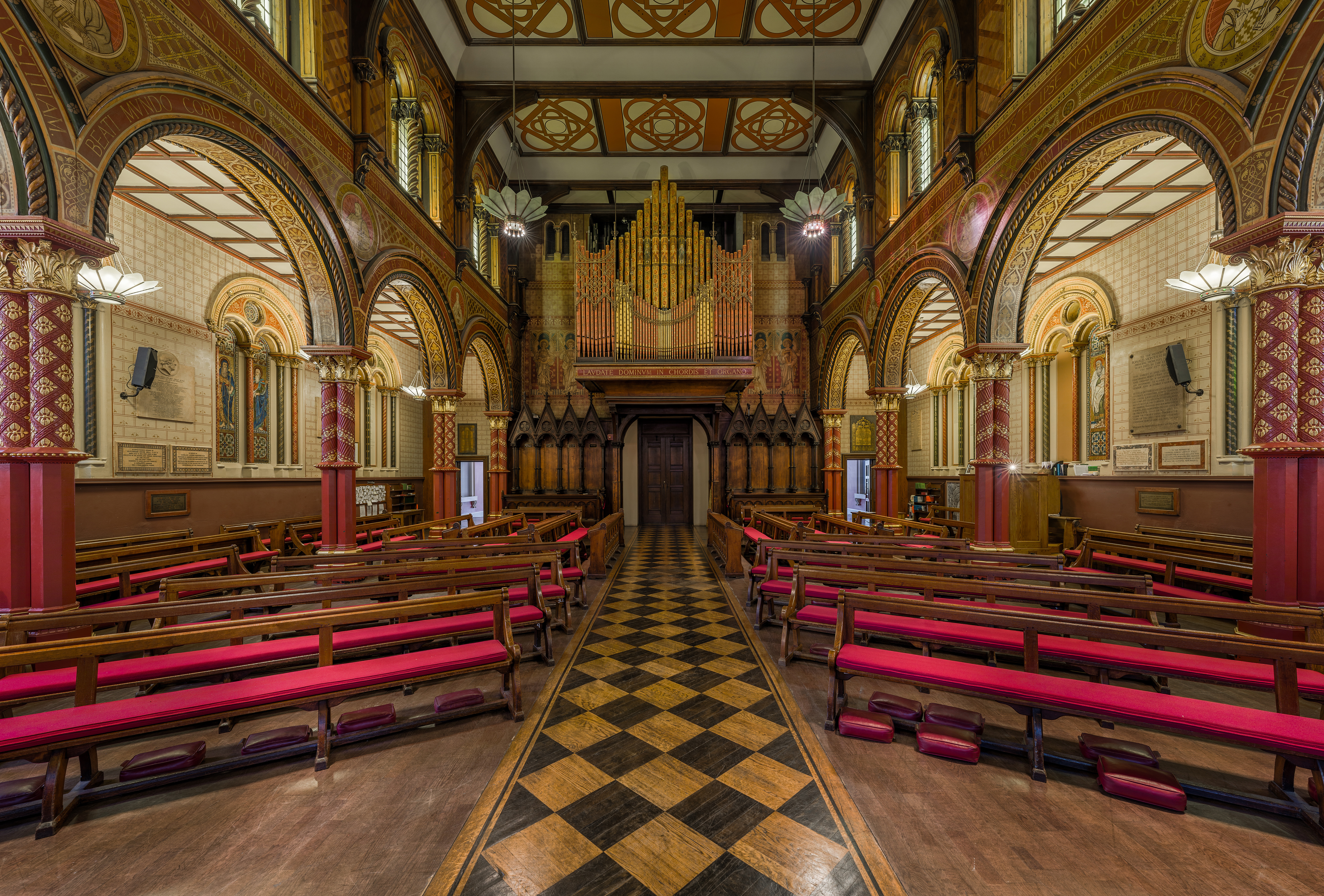King's College London Chapel - Wikipedia