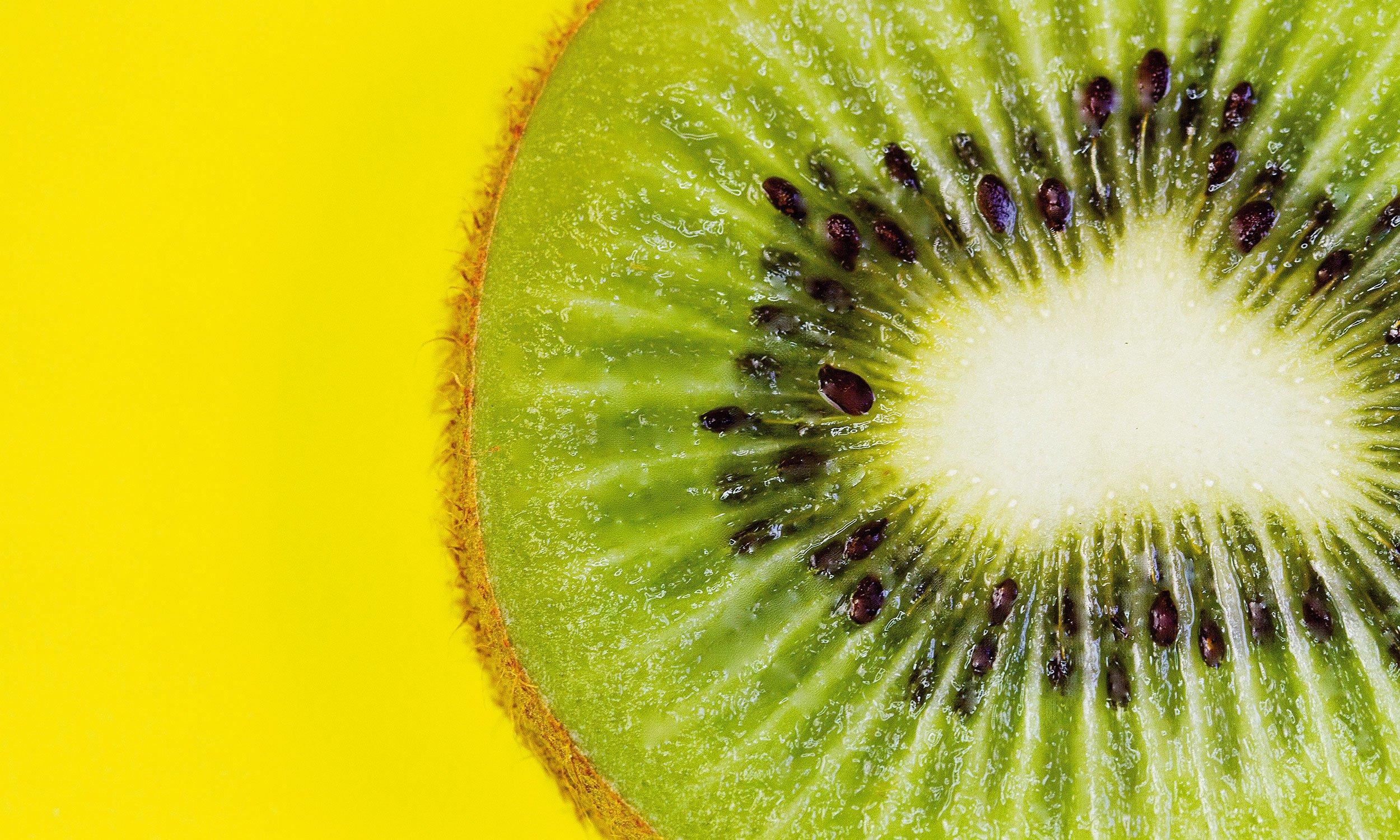 How to Tell If a Kiwi Is Ripe | Extra Crispy