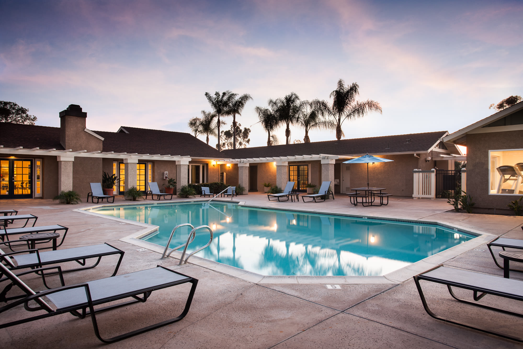 Spring Valley, CA Apartments near San Diego | Lakeview Village