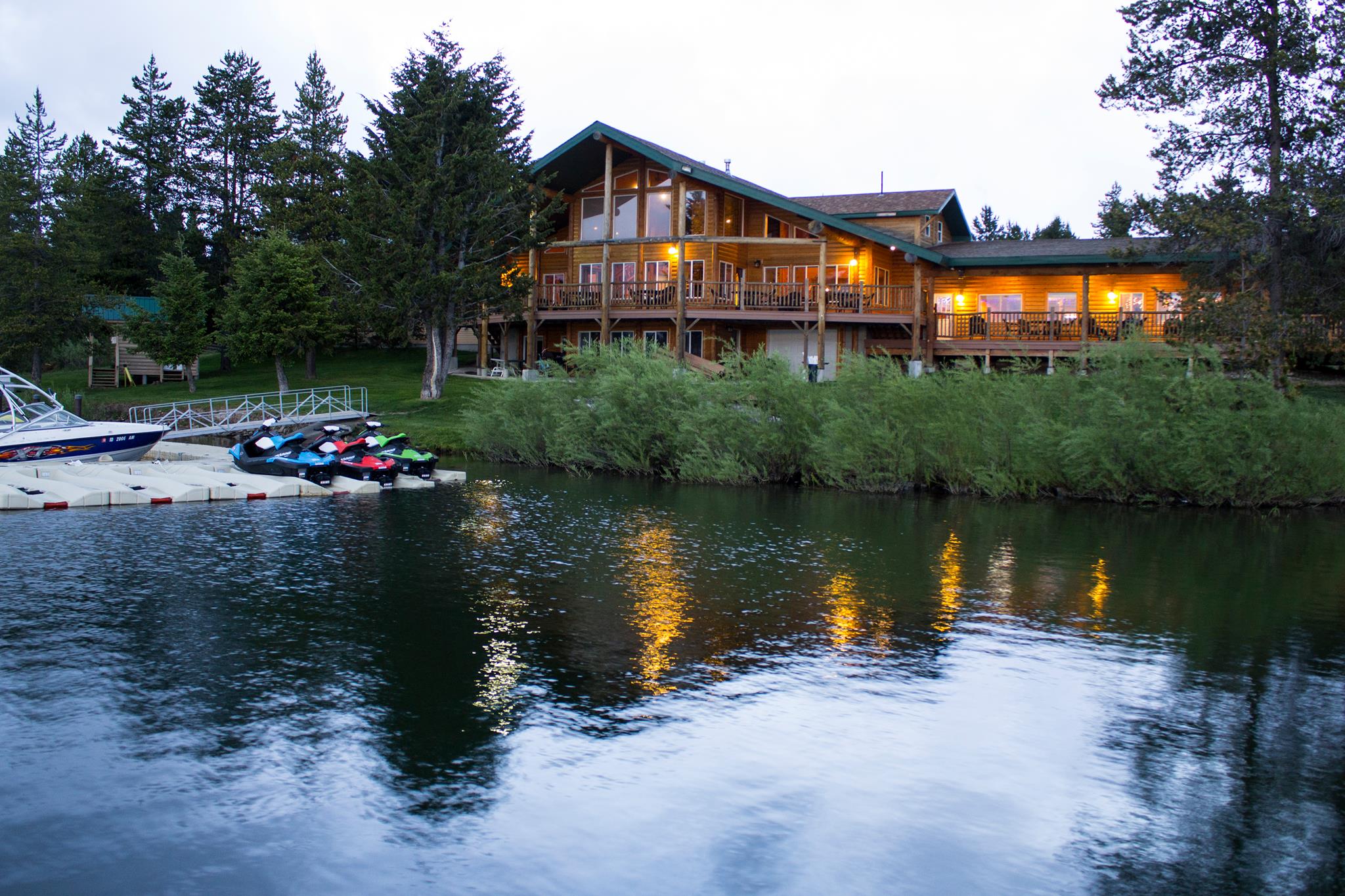 Lakeside Lodge Resort