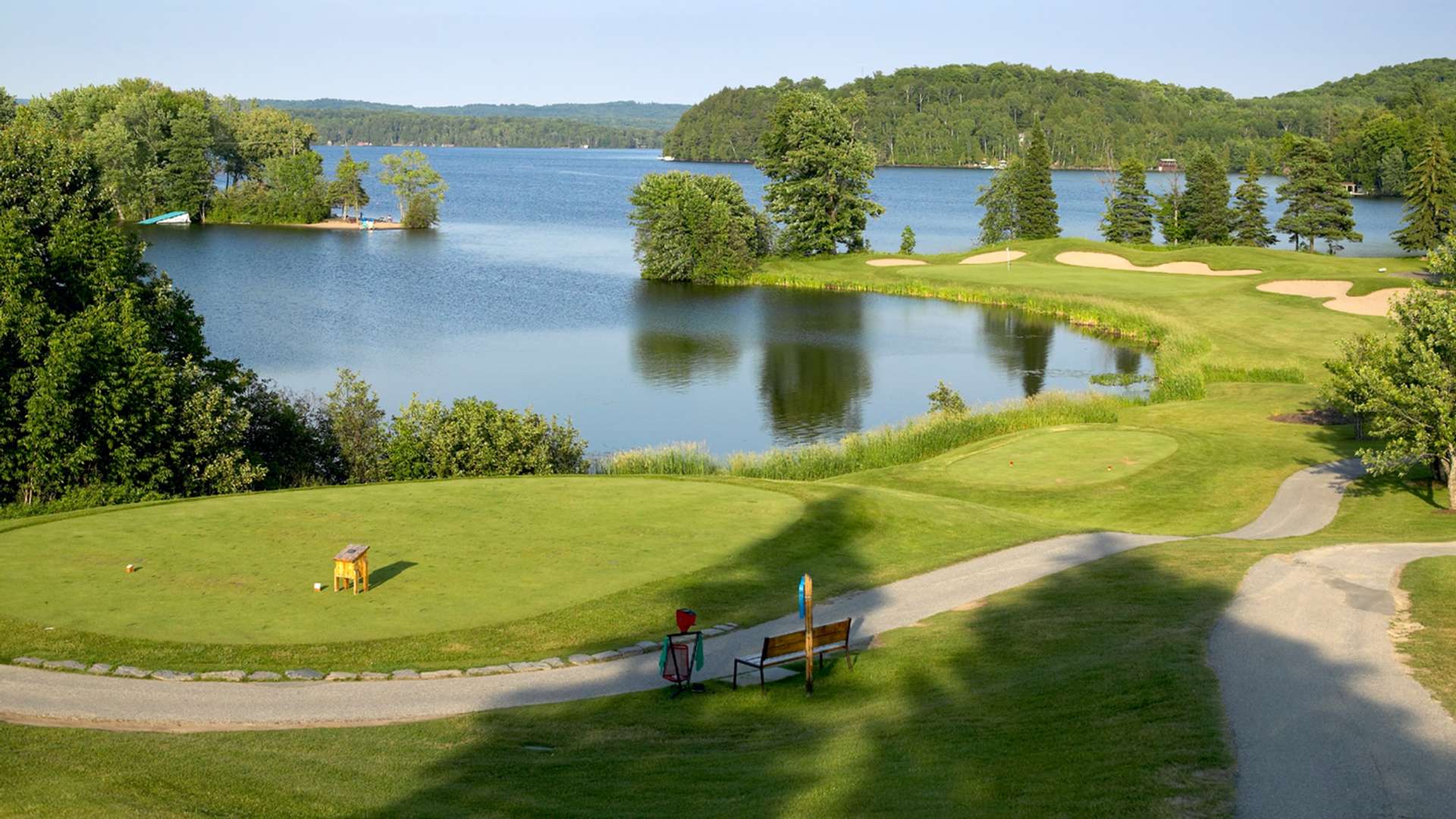 Deerhurst Lakeside Golf Course in Huntsville, Muskoka