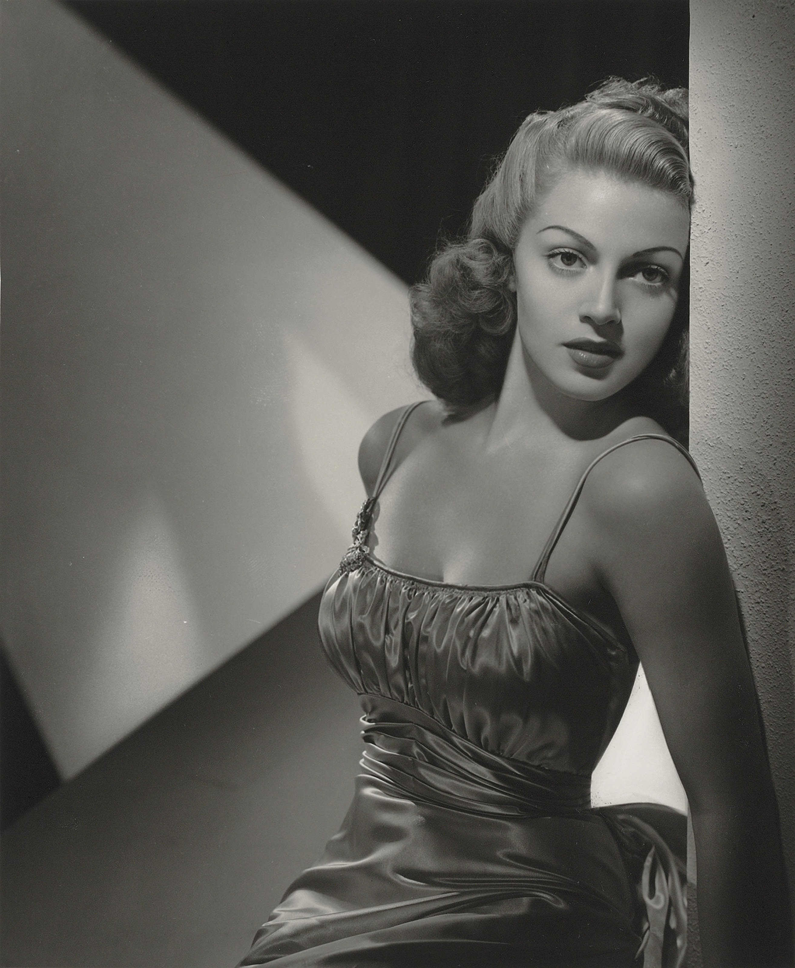 Laszlo Willinger (1909-1989), Lana Turner, 1939 Christie's Lana ...