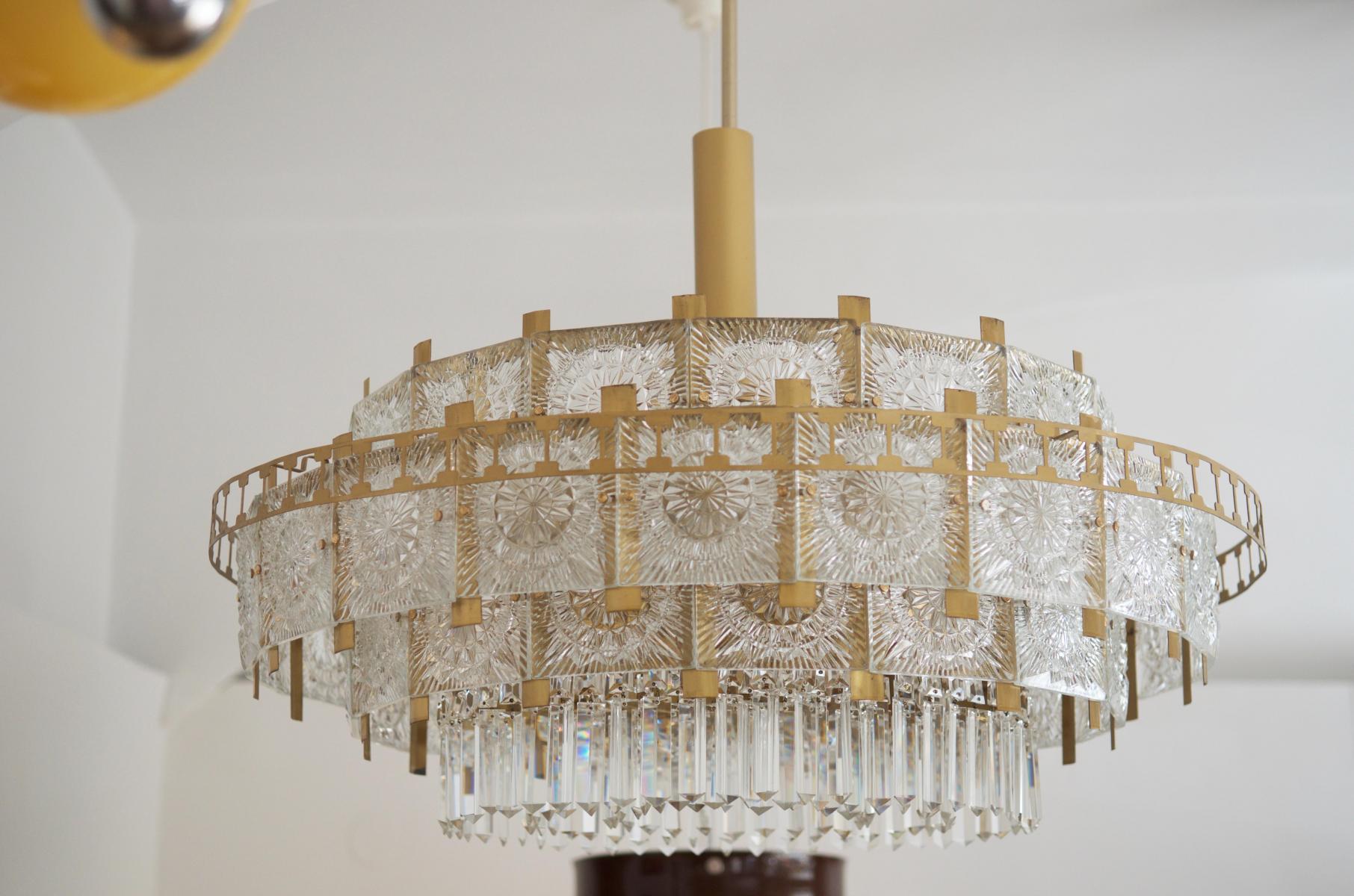 Mid-Century Large Chandelier, 1960s for sale at Pamono