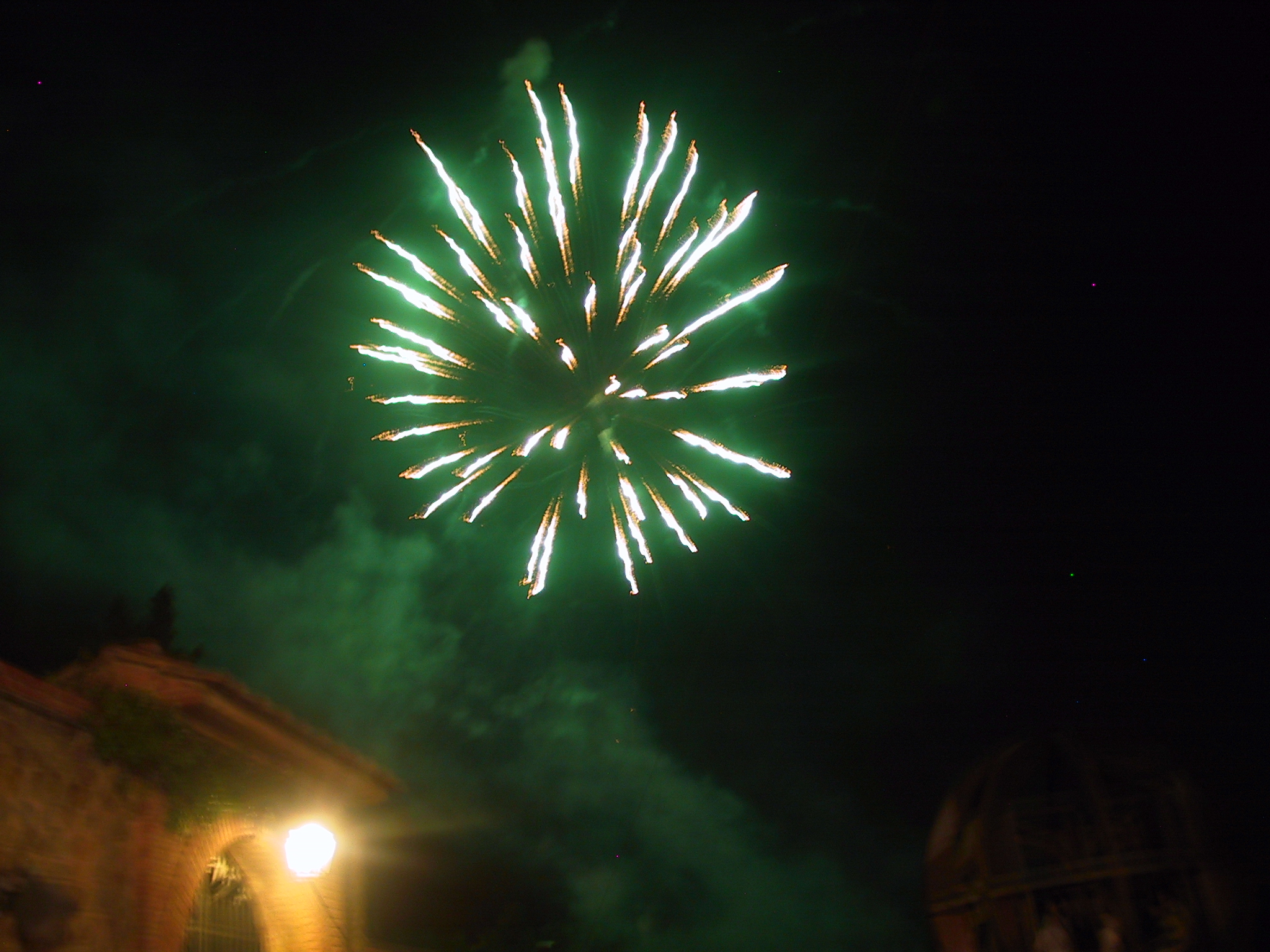 How Chemical Reactions in Fireworks Produce Sounds and Colors