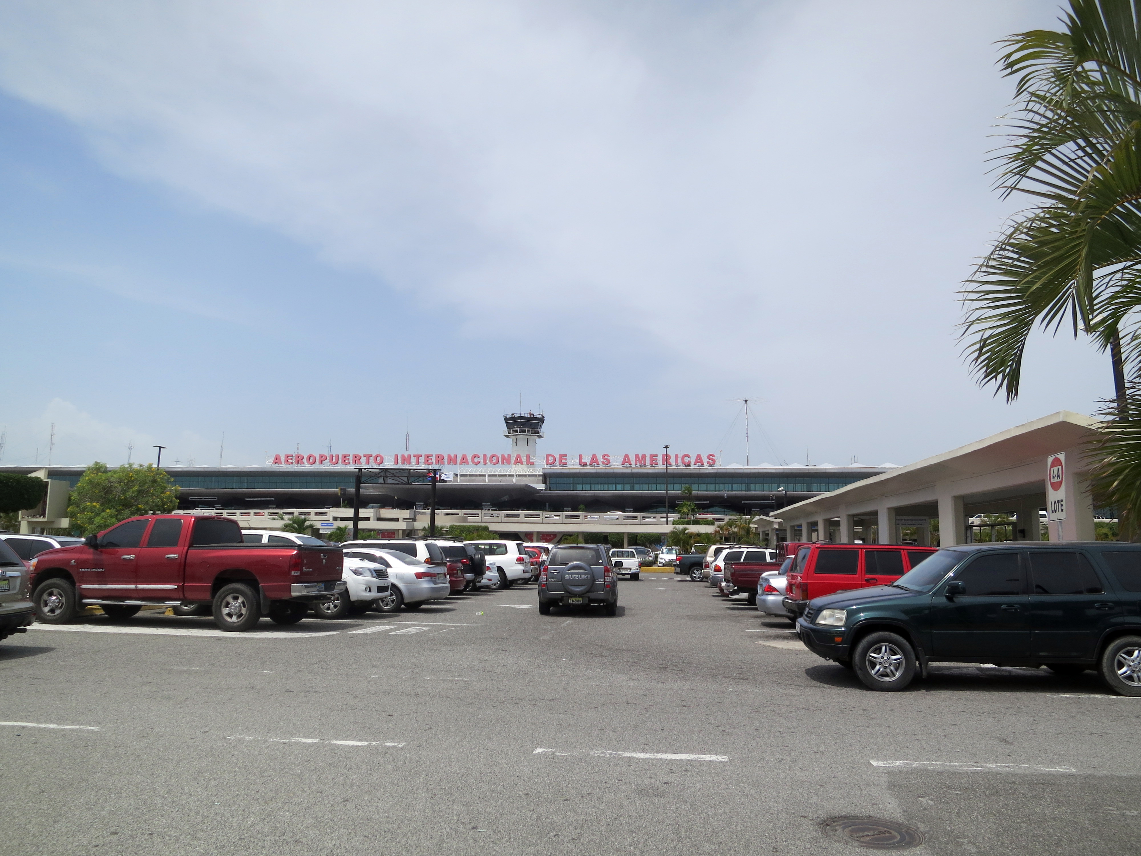 Las américas international airport photo