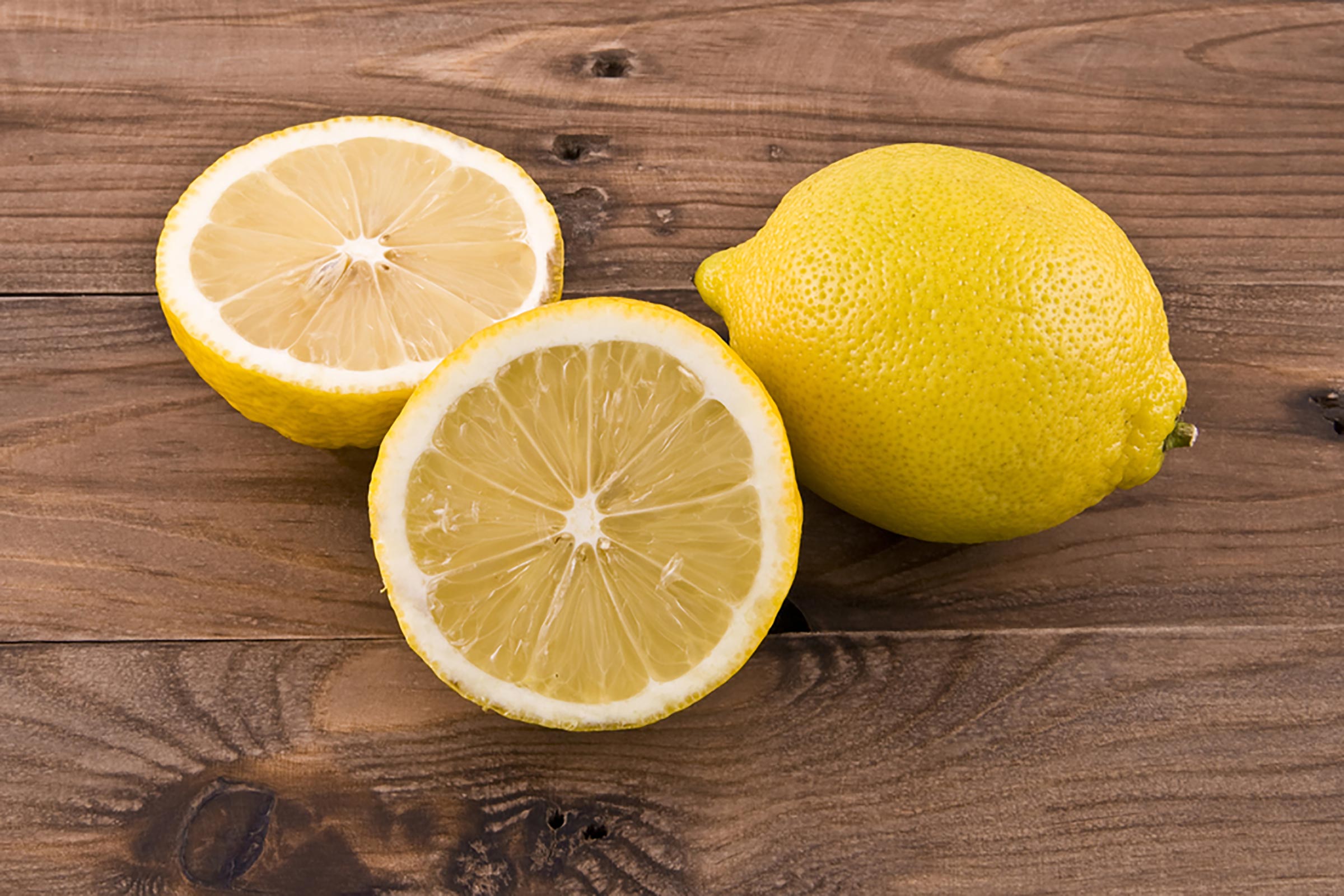 This Is Why You Should Be Keeping a Lemon on Your Nightstand ...