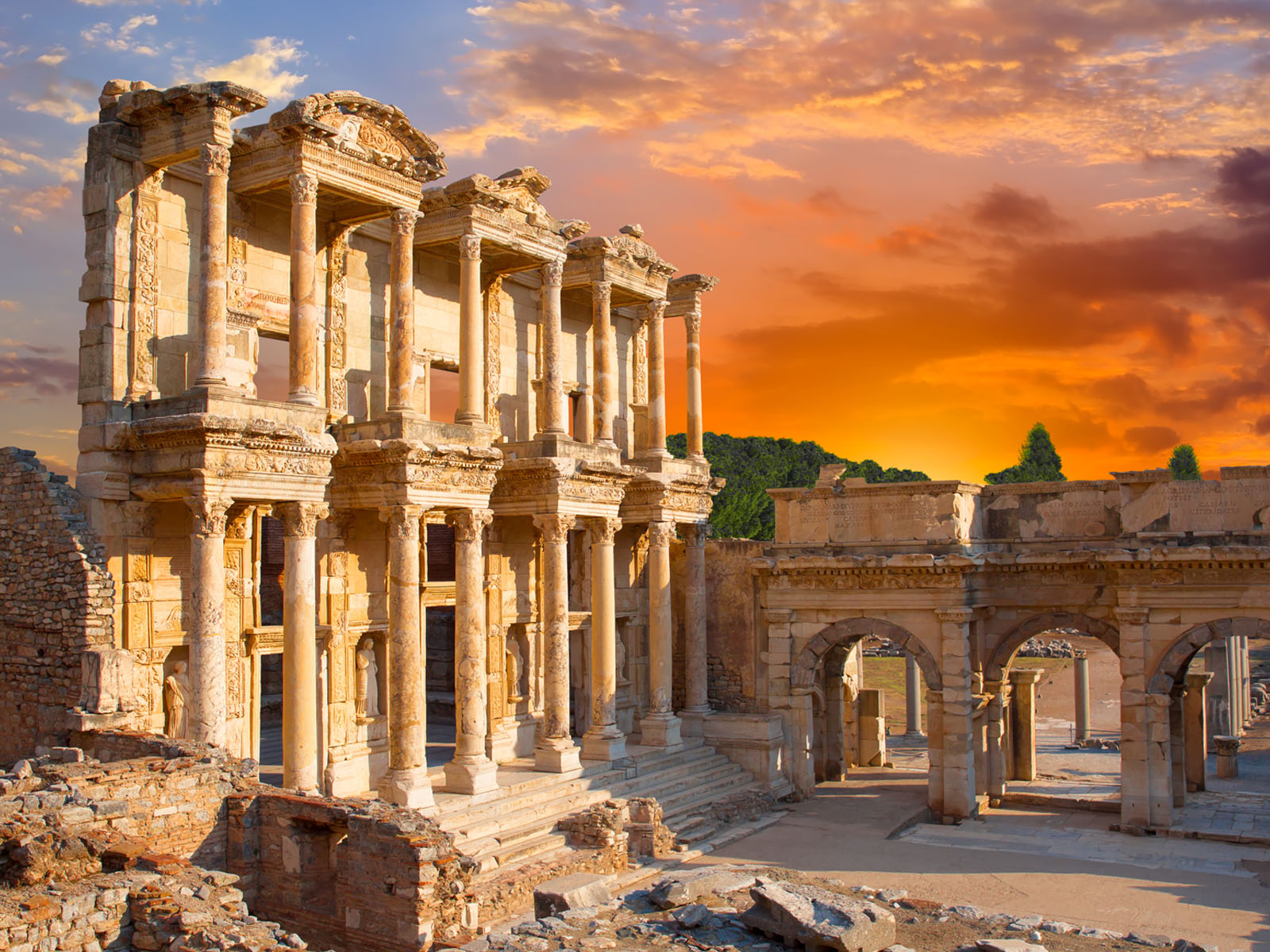 Library of Celsus (#14) | Rome Across Europe
