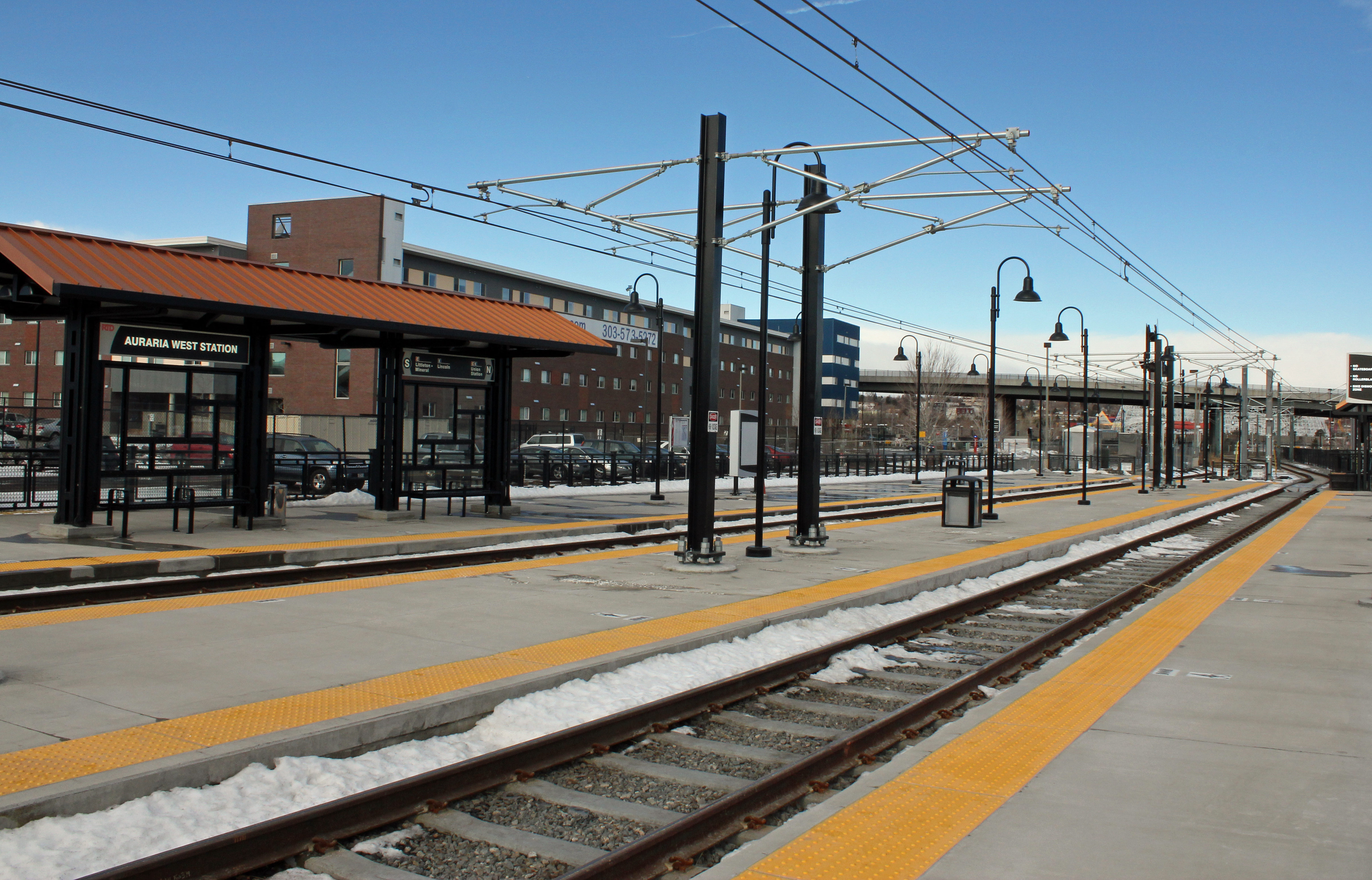 File:Auraria West Campus RTD Light Rail Station.JPG - Wikimedia Commons
