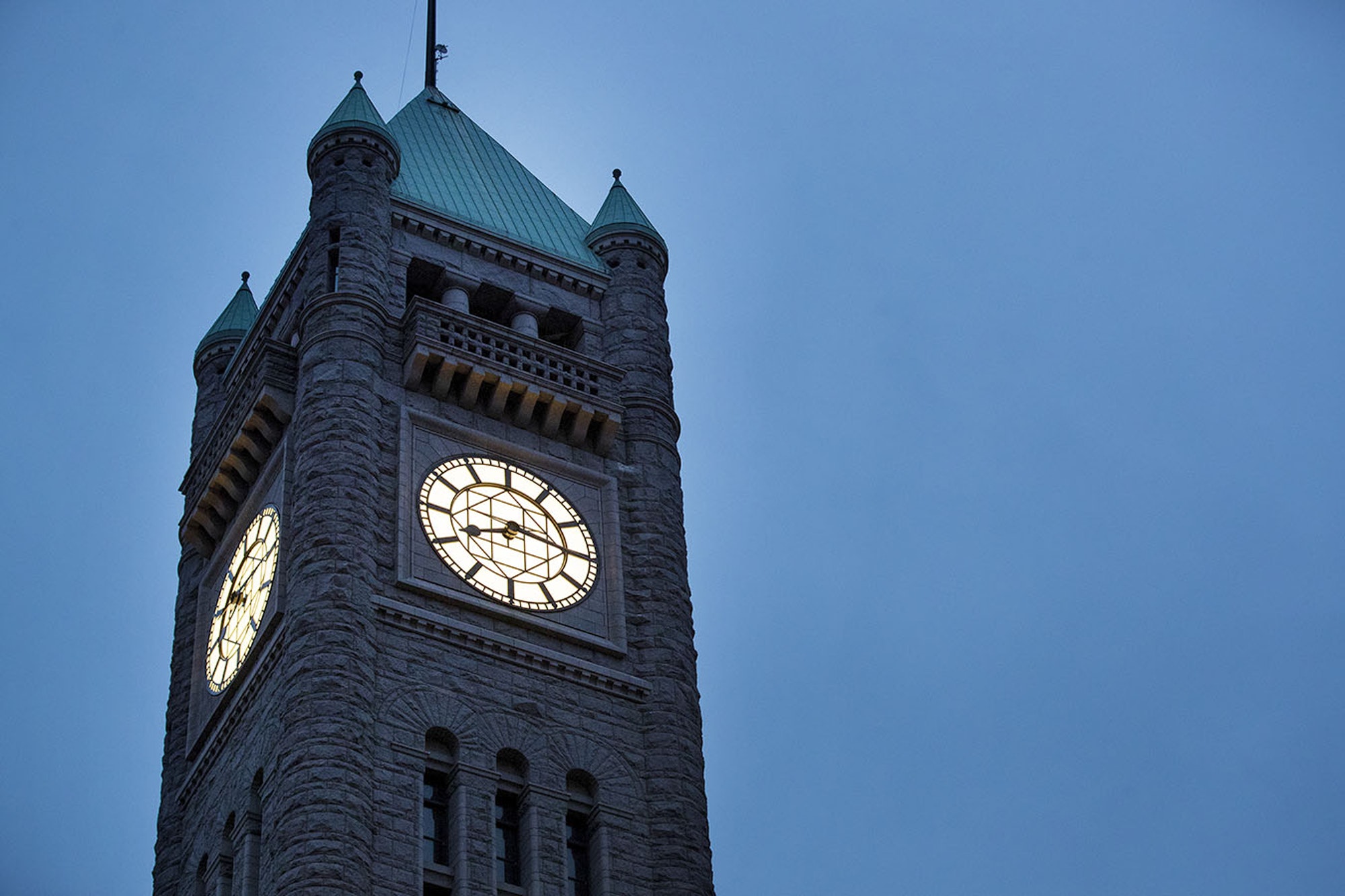 Minneapolis' historic clock tower back online - StarTribune.com