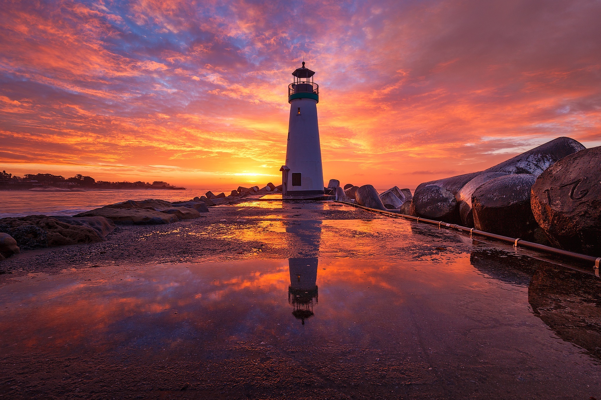 Fiery sunset at lighthouse pier / 2048 x 1365 / Sunriseandsunset ...