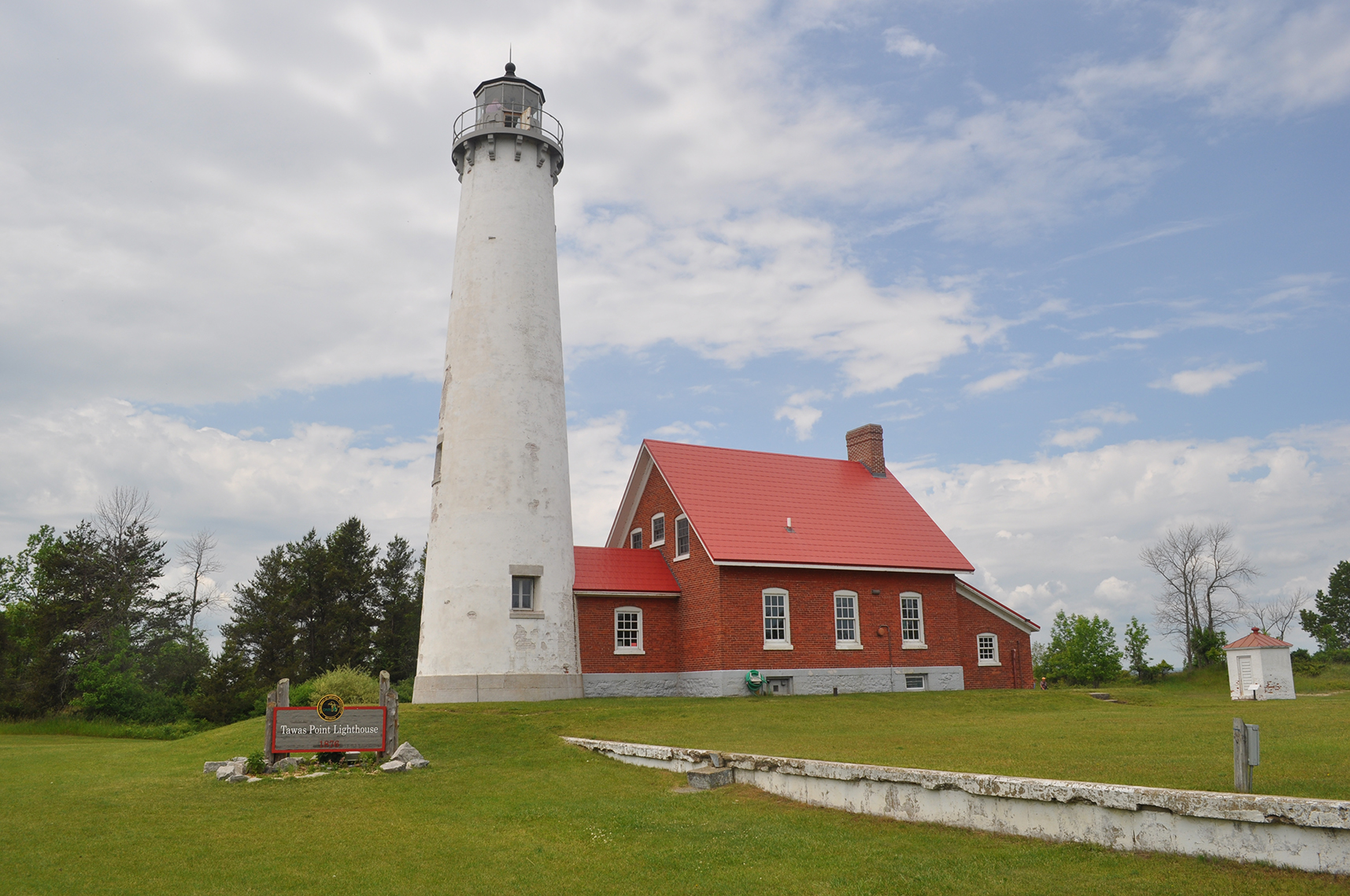 SOM - Tawas Point Lighthouse Keeper Program offers special vacation ...