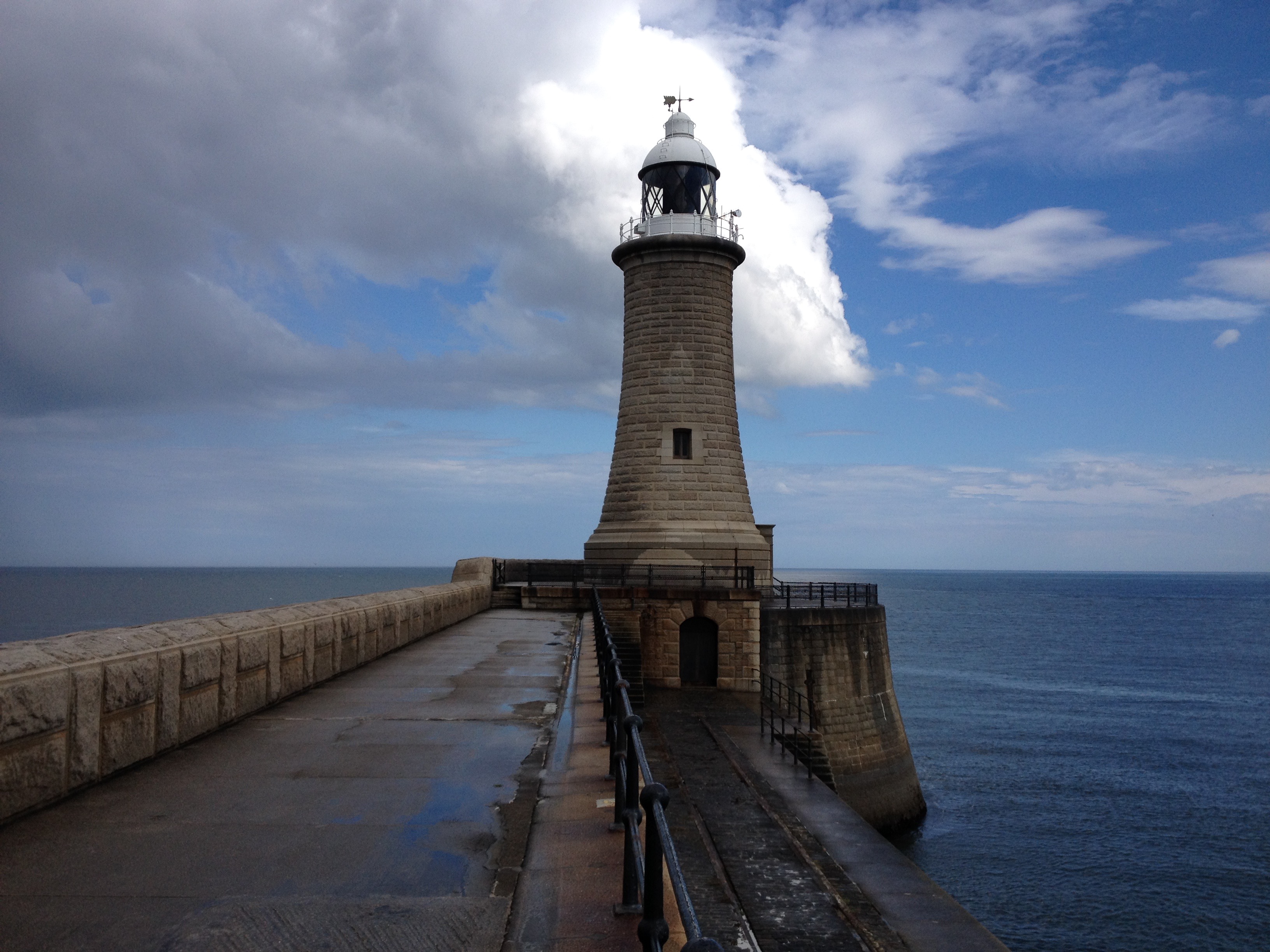 Michael Mulvihill, Tynemouth Lighthouse, North Sea | PSN