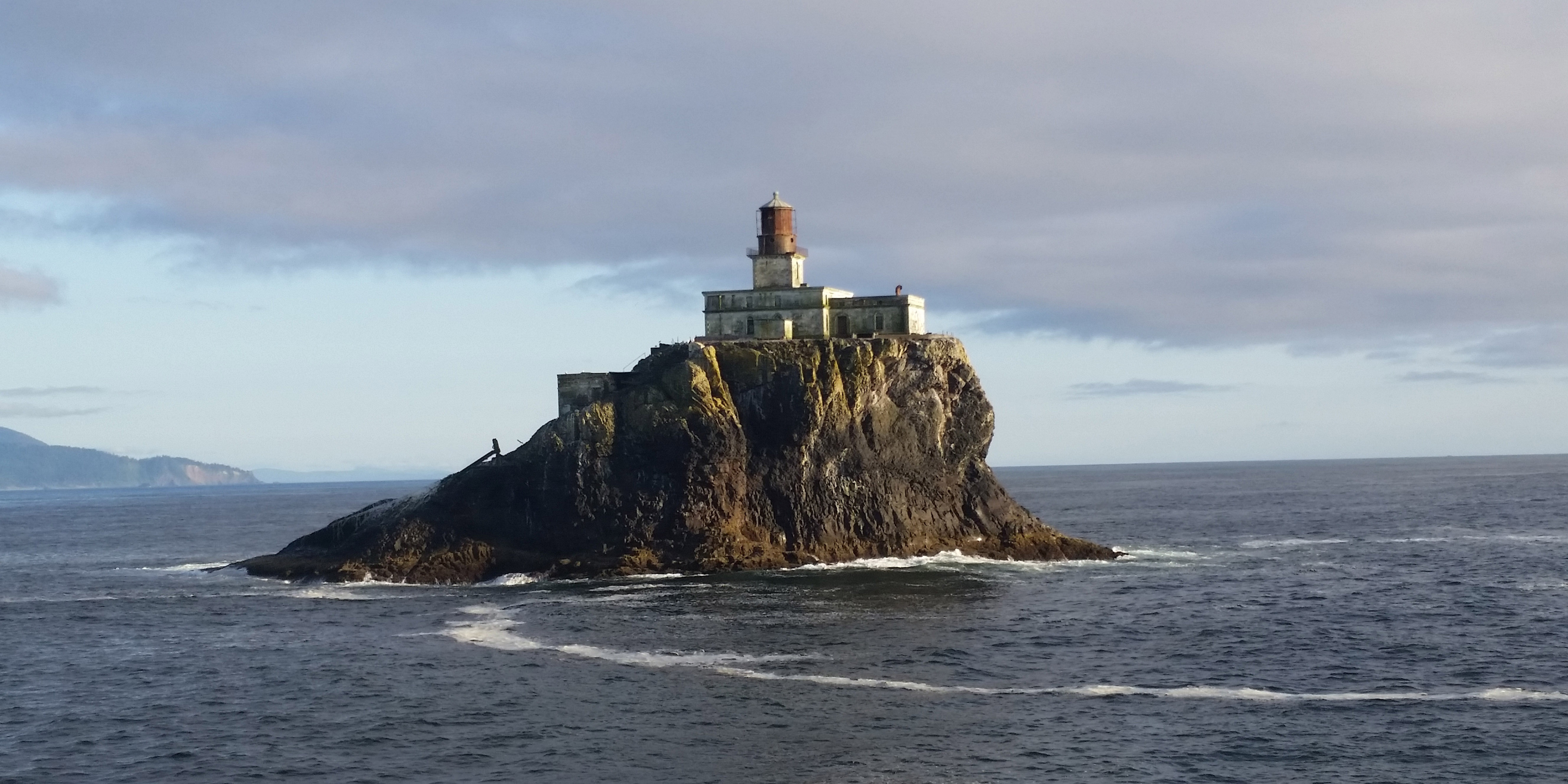 Legacy of Light: Tillamook Rock Lighthouse anchors wildlife refuge ...