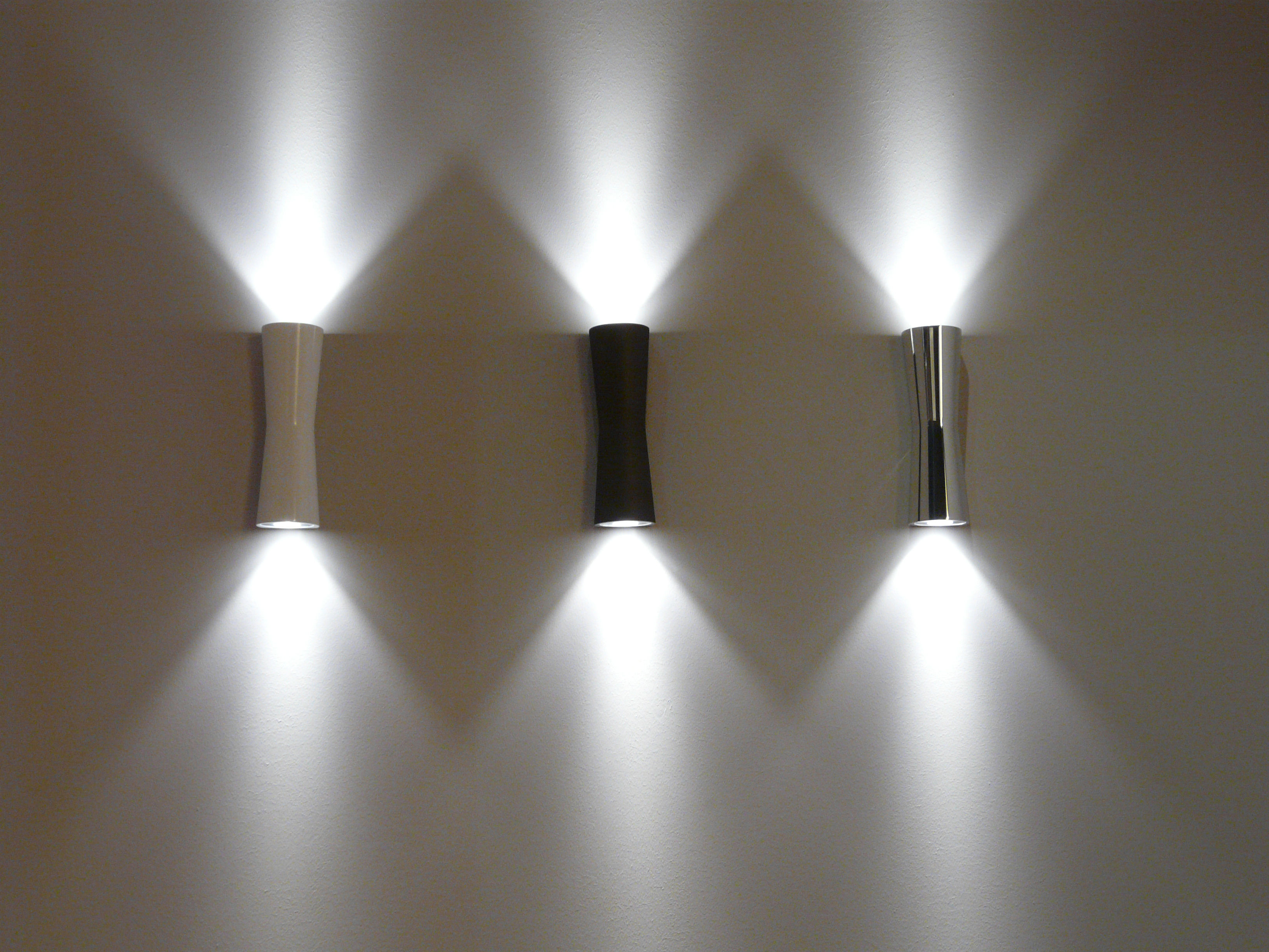 Lighting wall photo