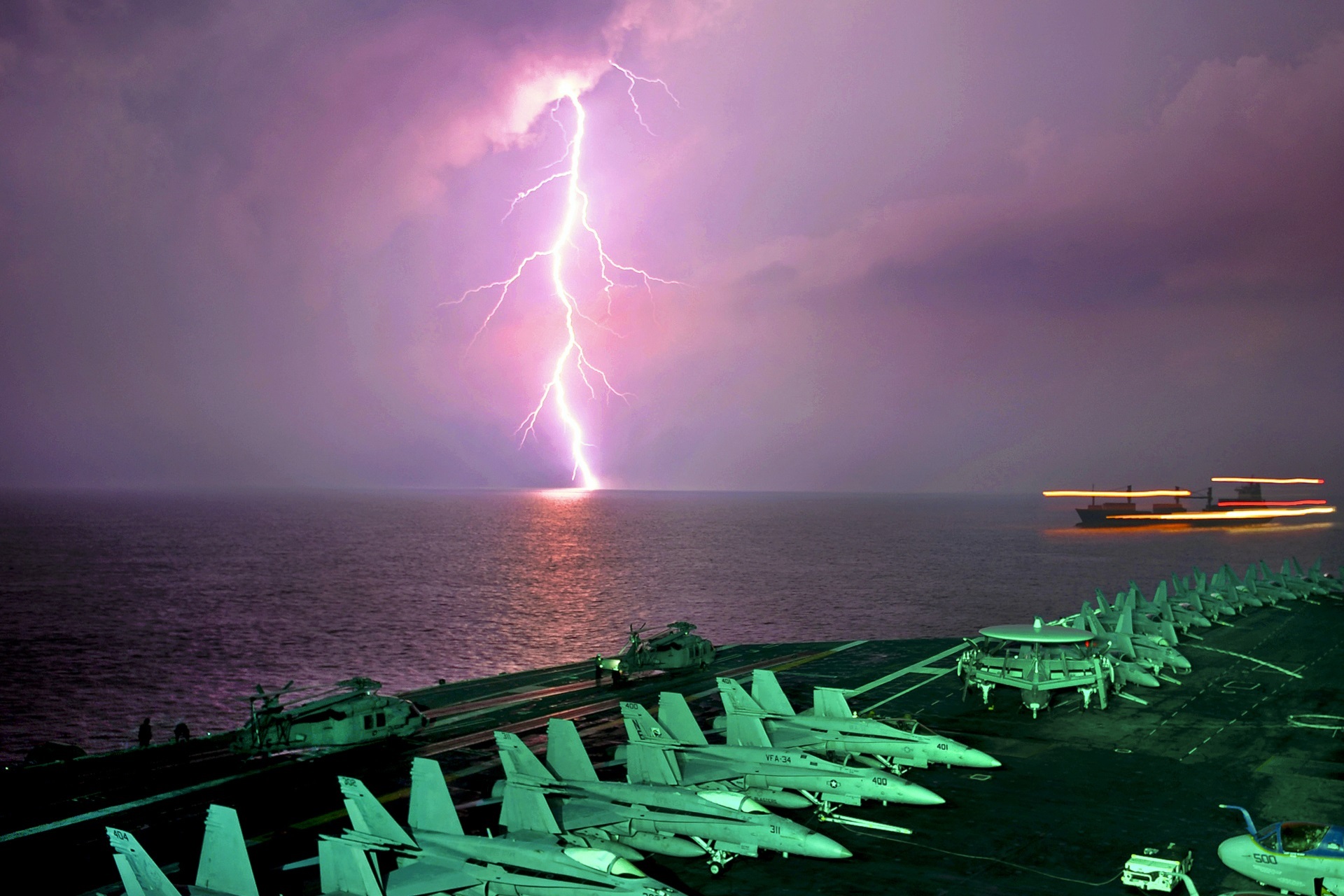 Lightning in the sea photo