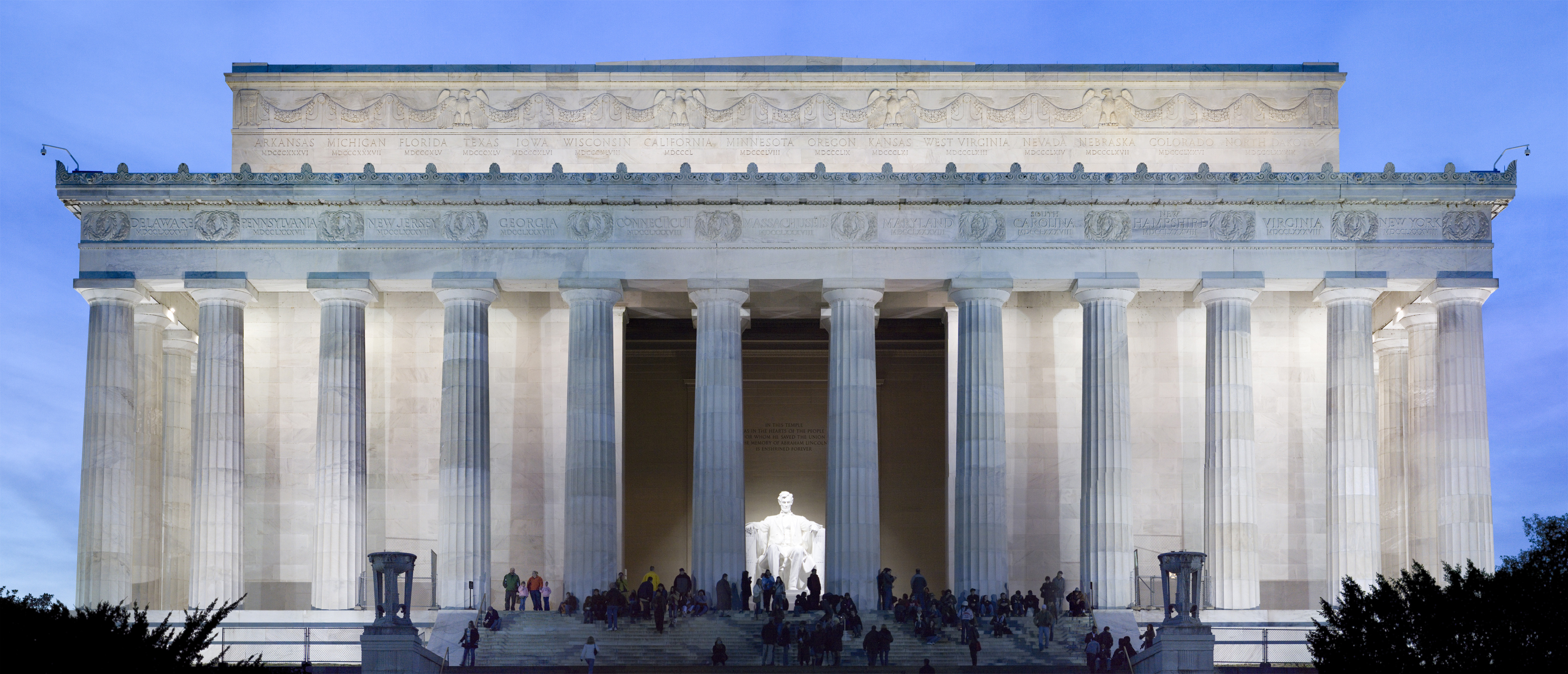 File:Lincoln Memorial Twilight.jpg - Wikimedia Commons