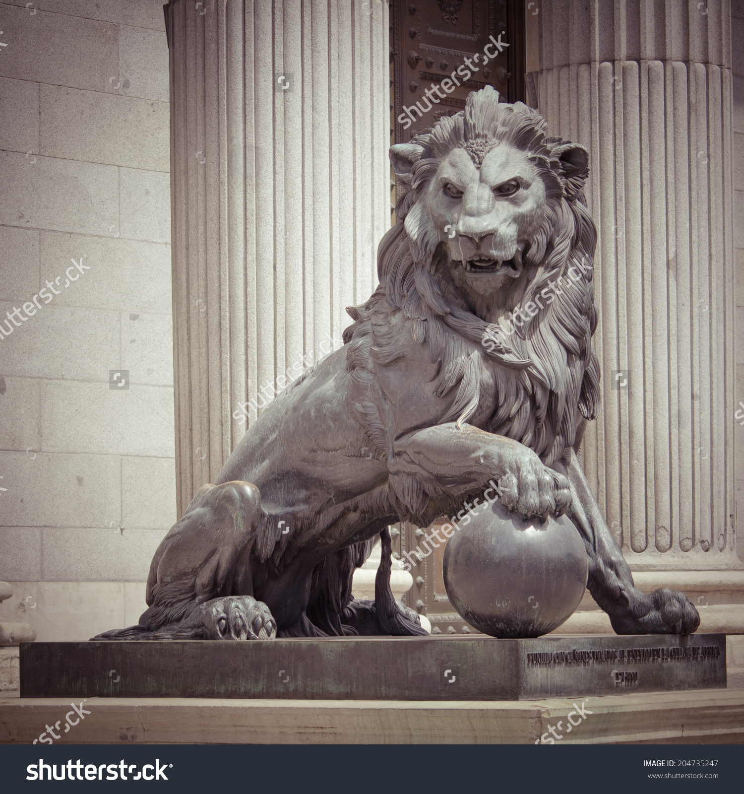 lion statue - Buscar con Google | Sculpture Reference and such ...