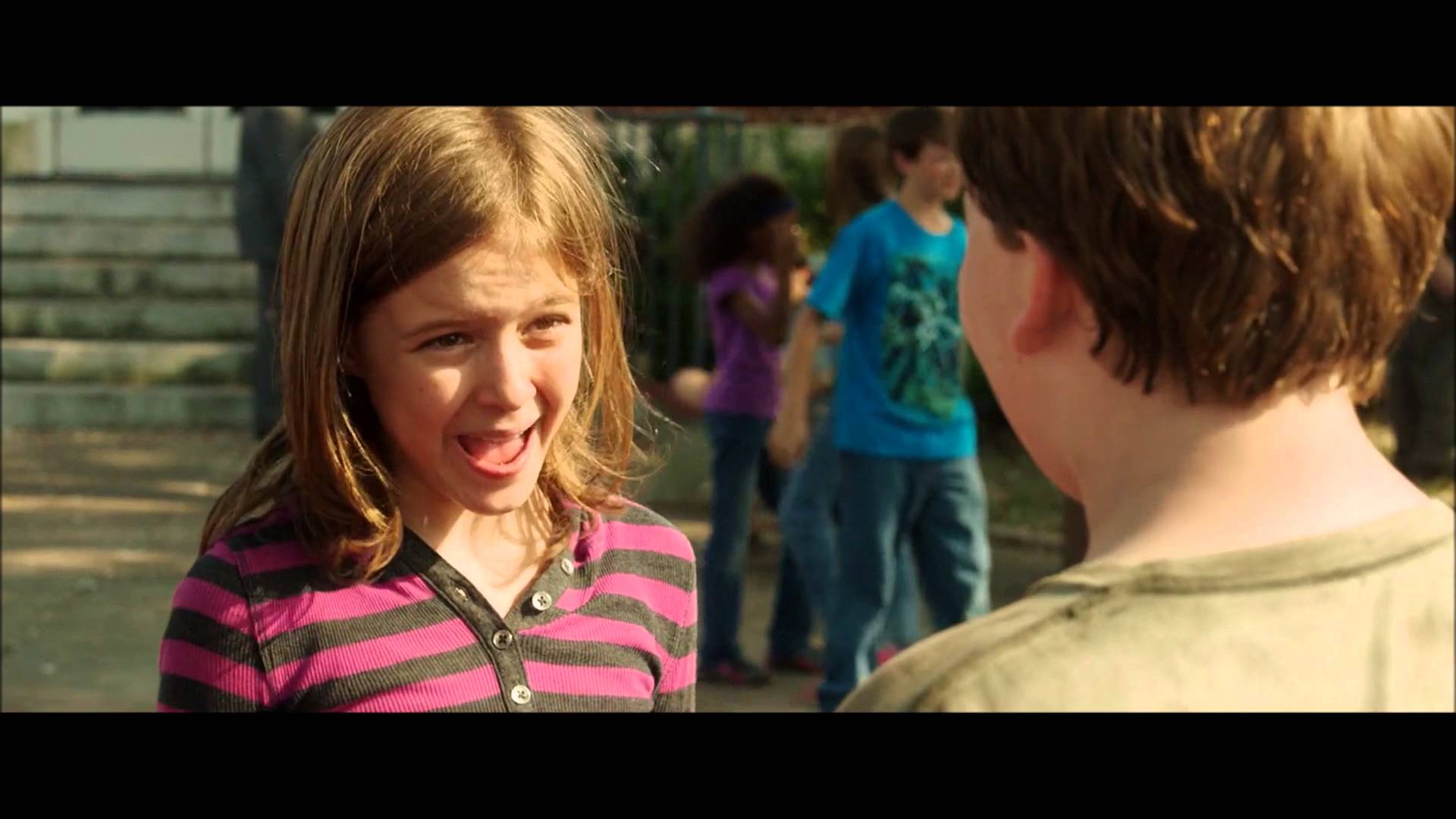 BULLYING : The best scene ever where a little girl defends herself ...